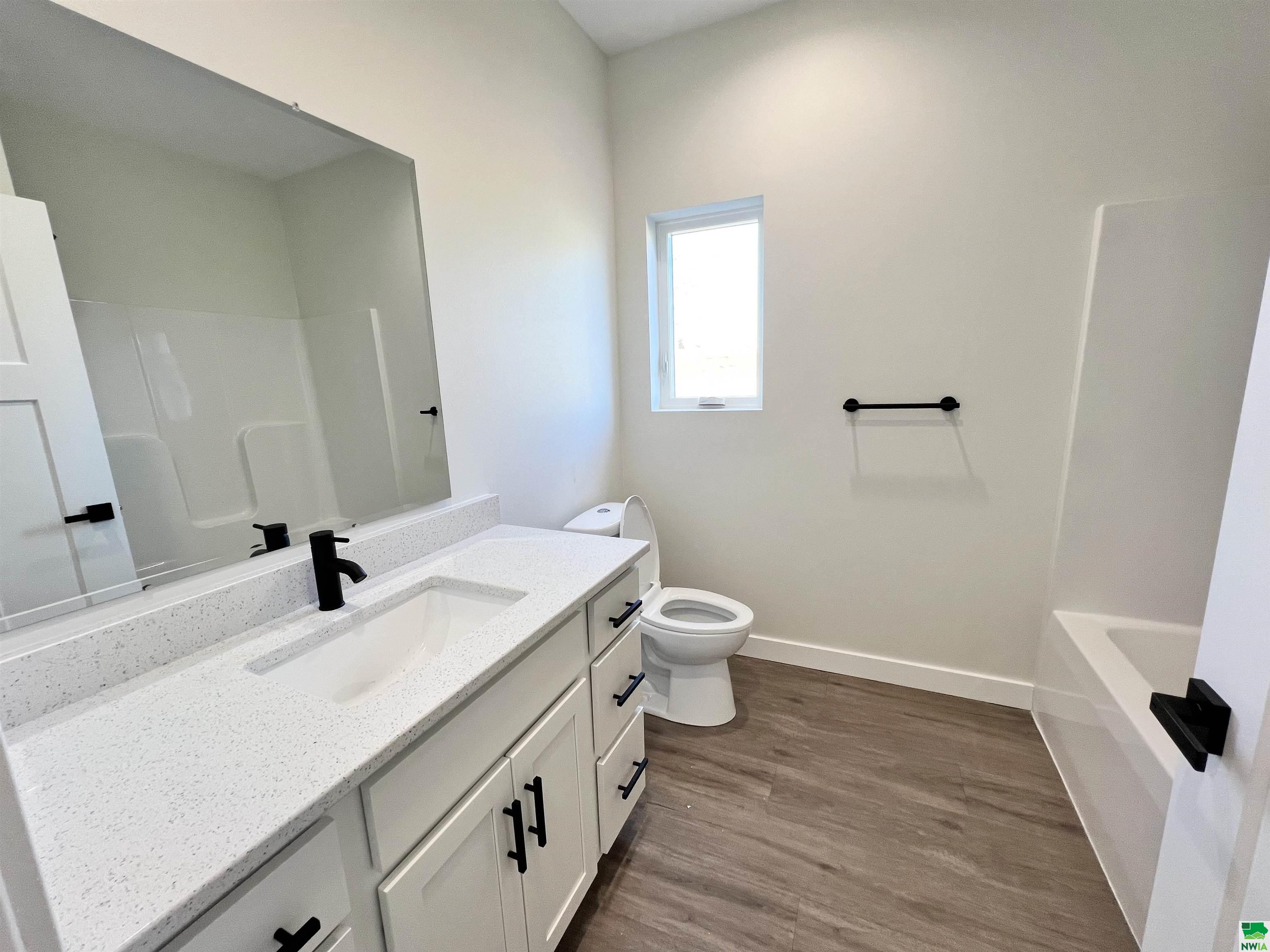 MLS #823727