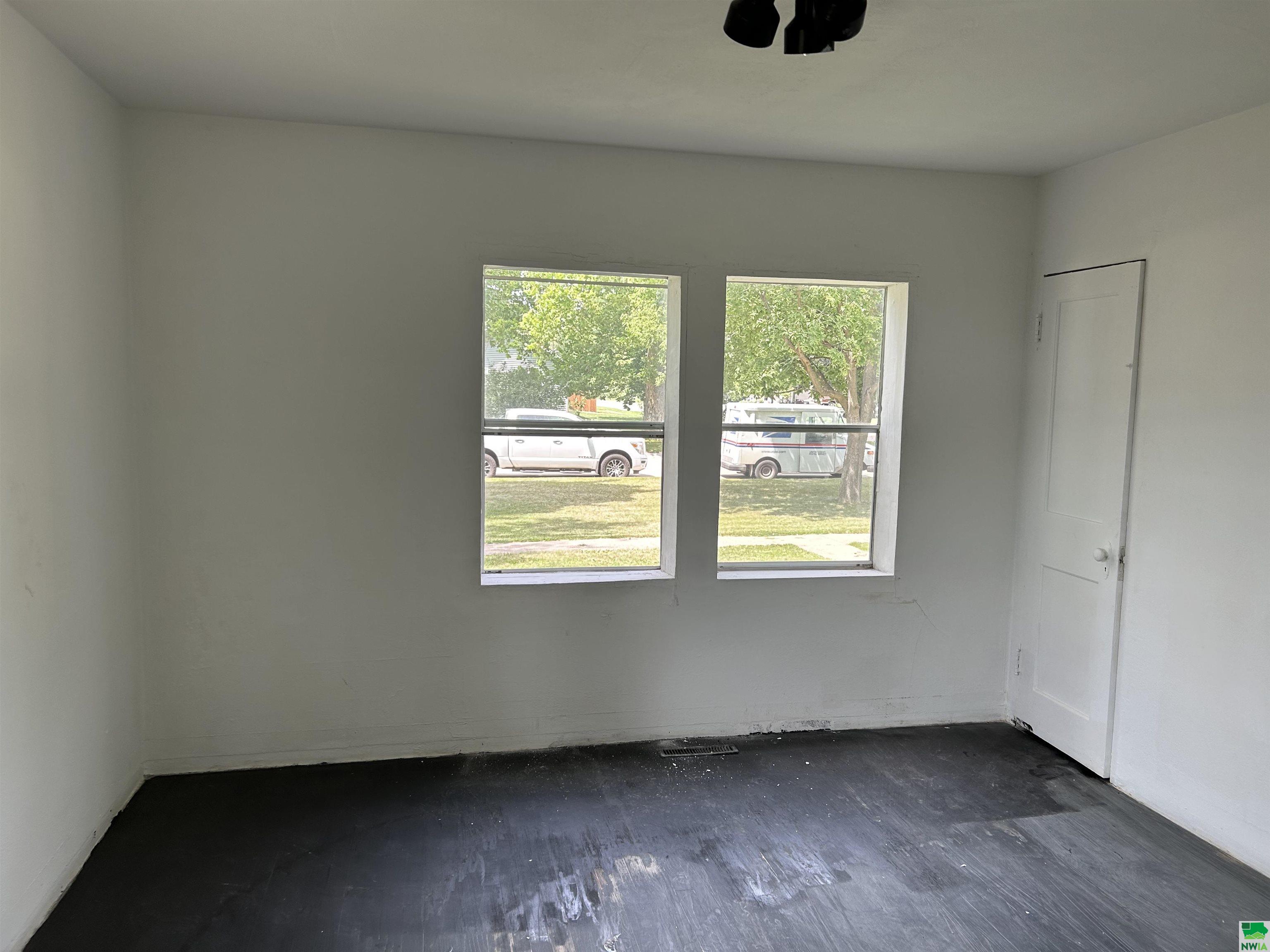 MLS #823777