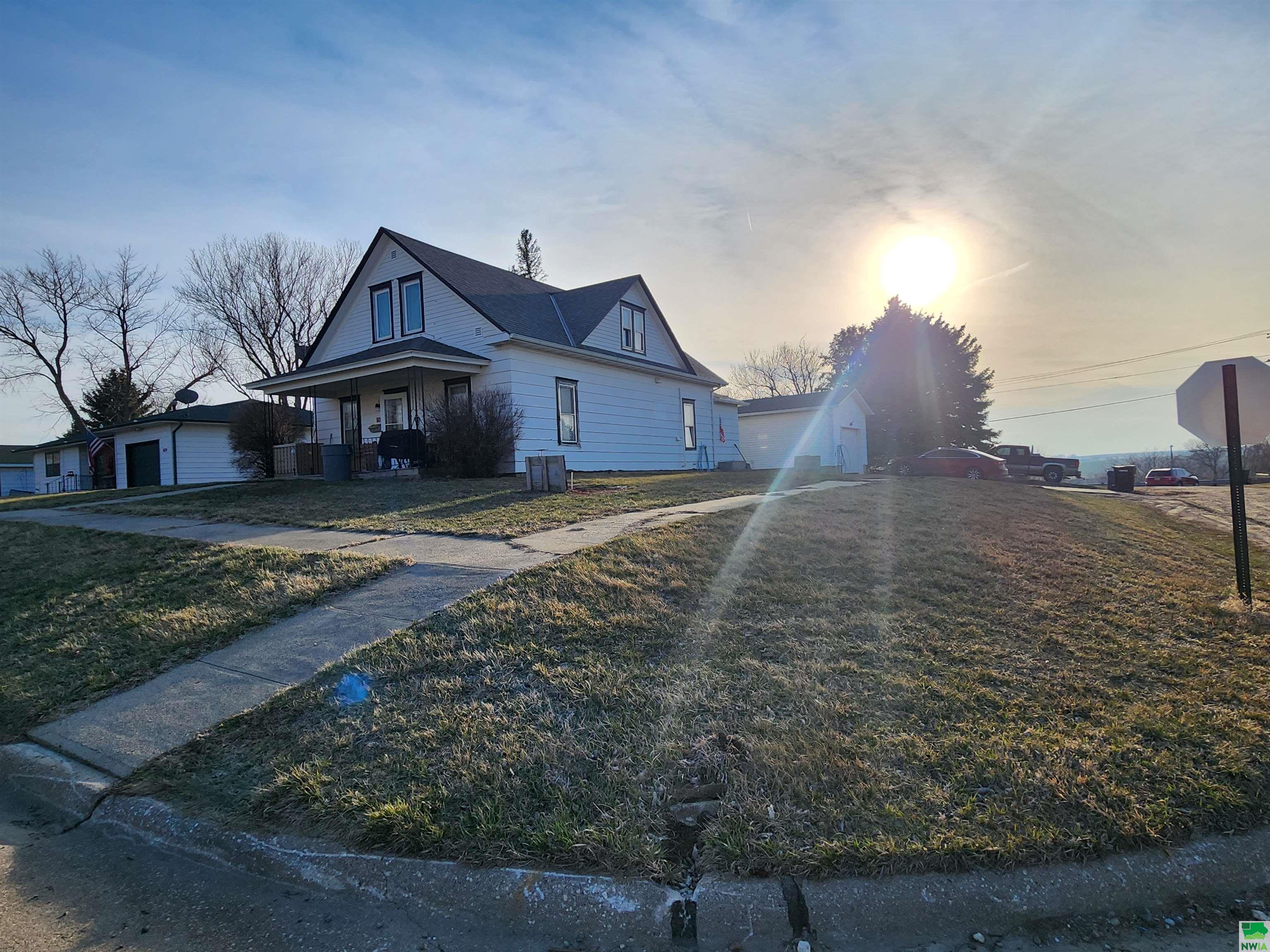 Homes For Sale at Dakota