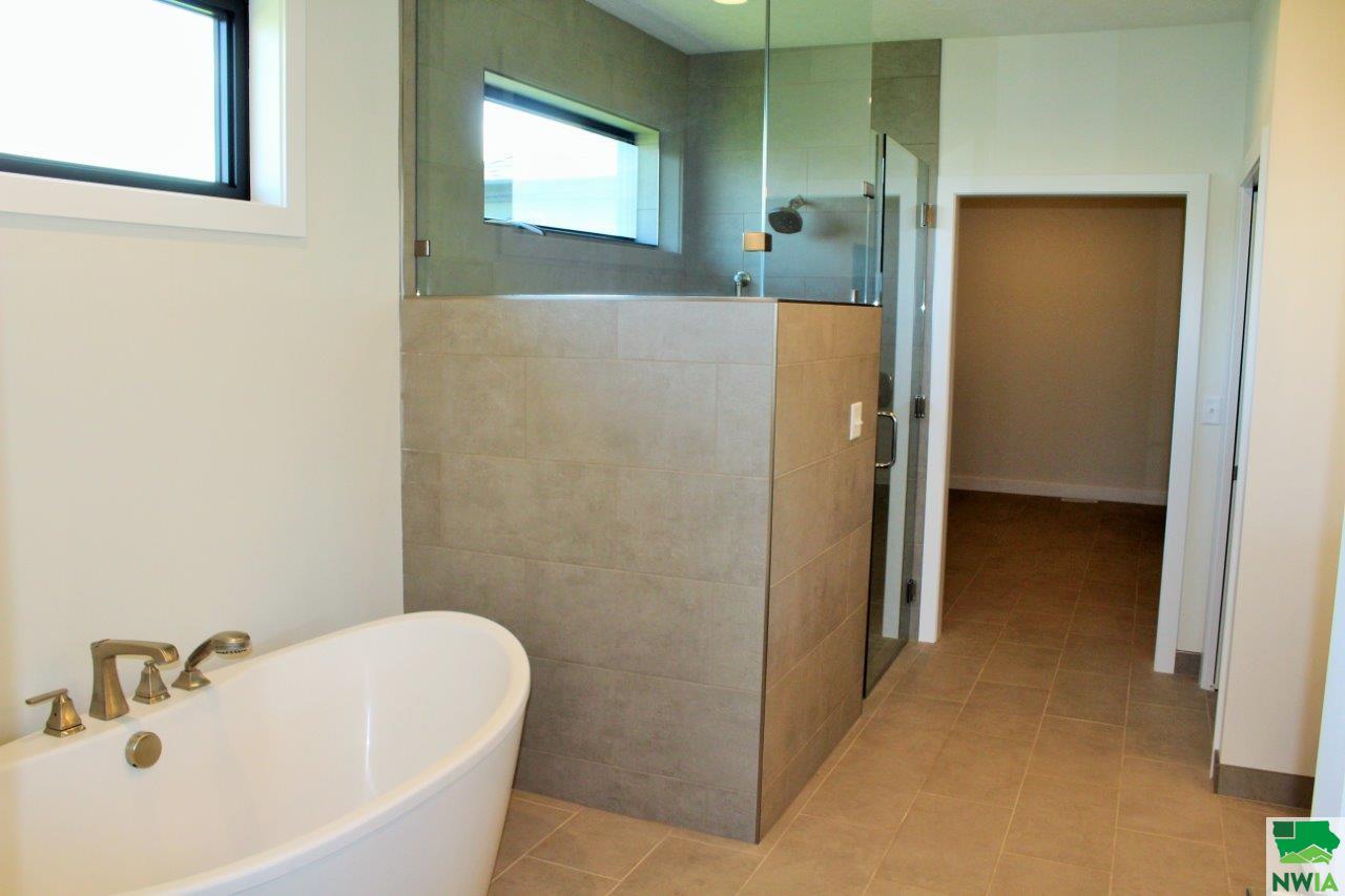 MLS #824218
