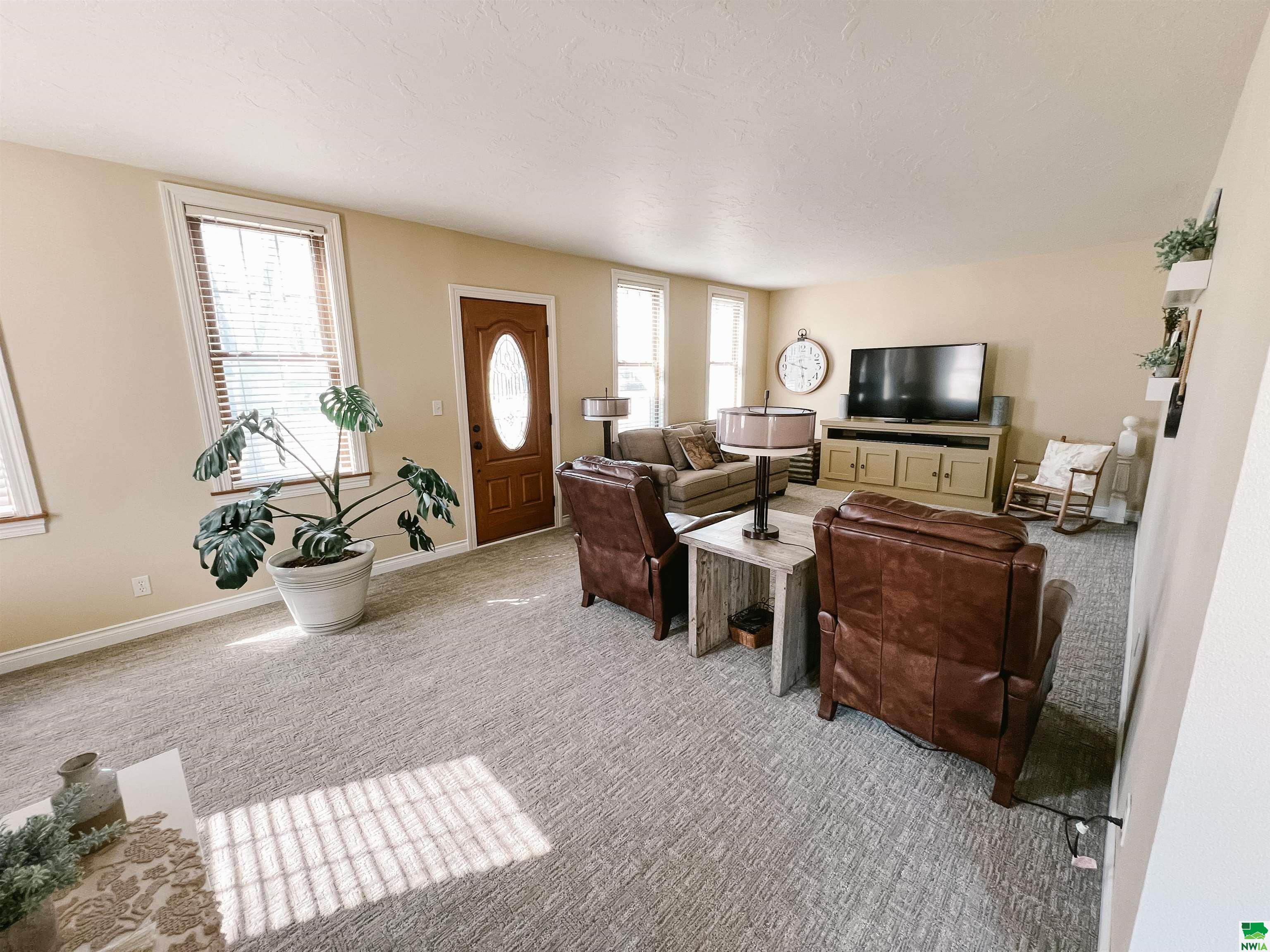 MLS #824369