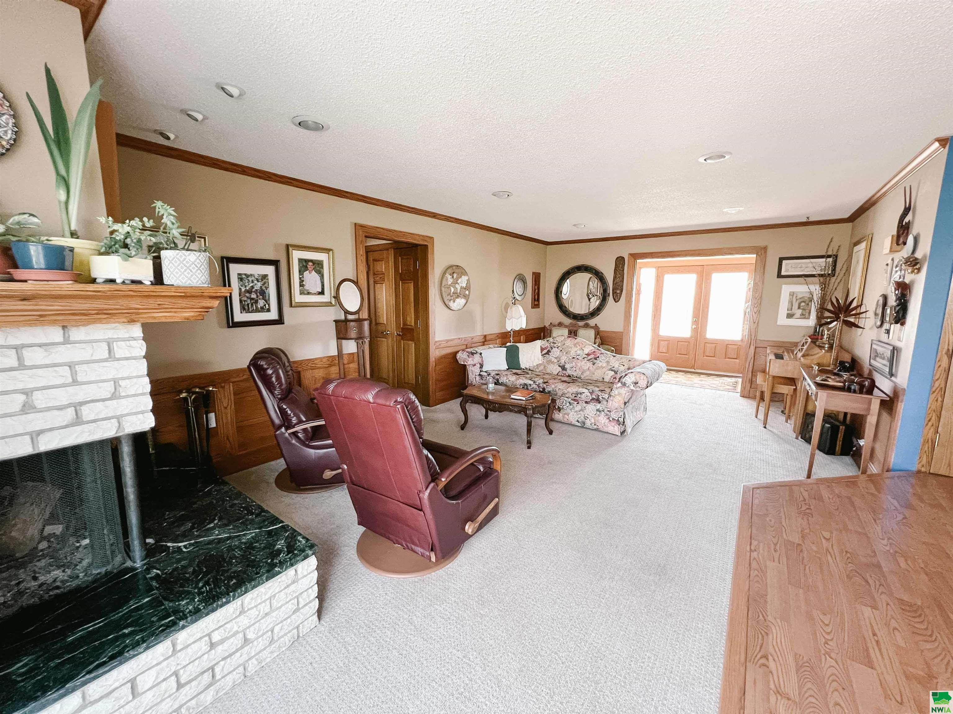 MLS #824425