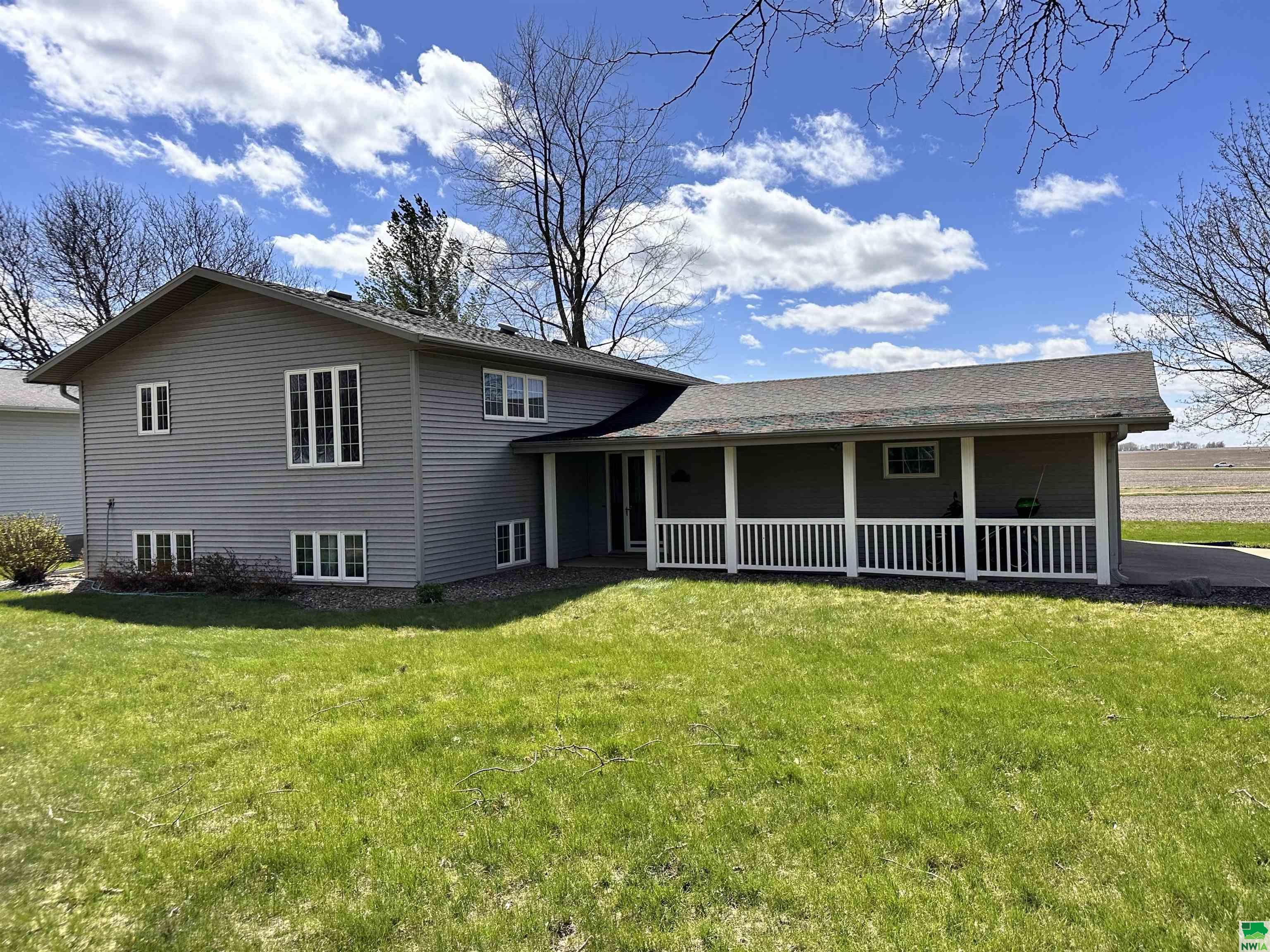 102 Michigan Avenue SW						  						 , Orange City						 , IA						  51041						  