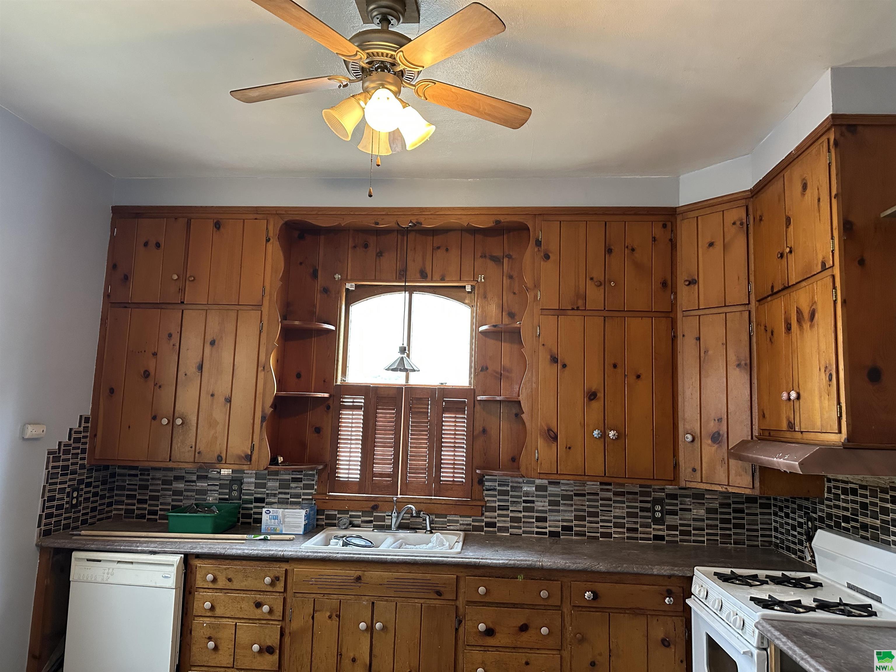 MLS #824547
