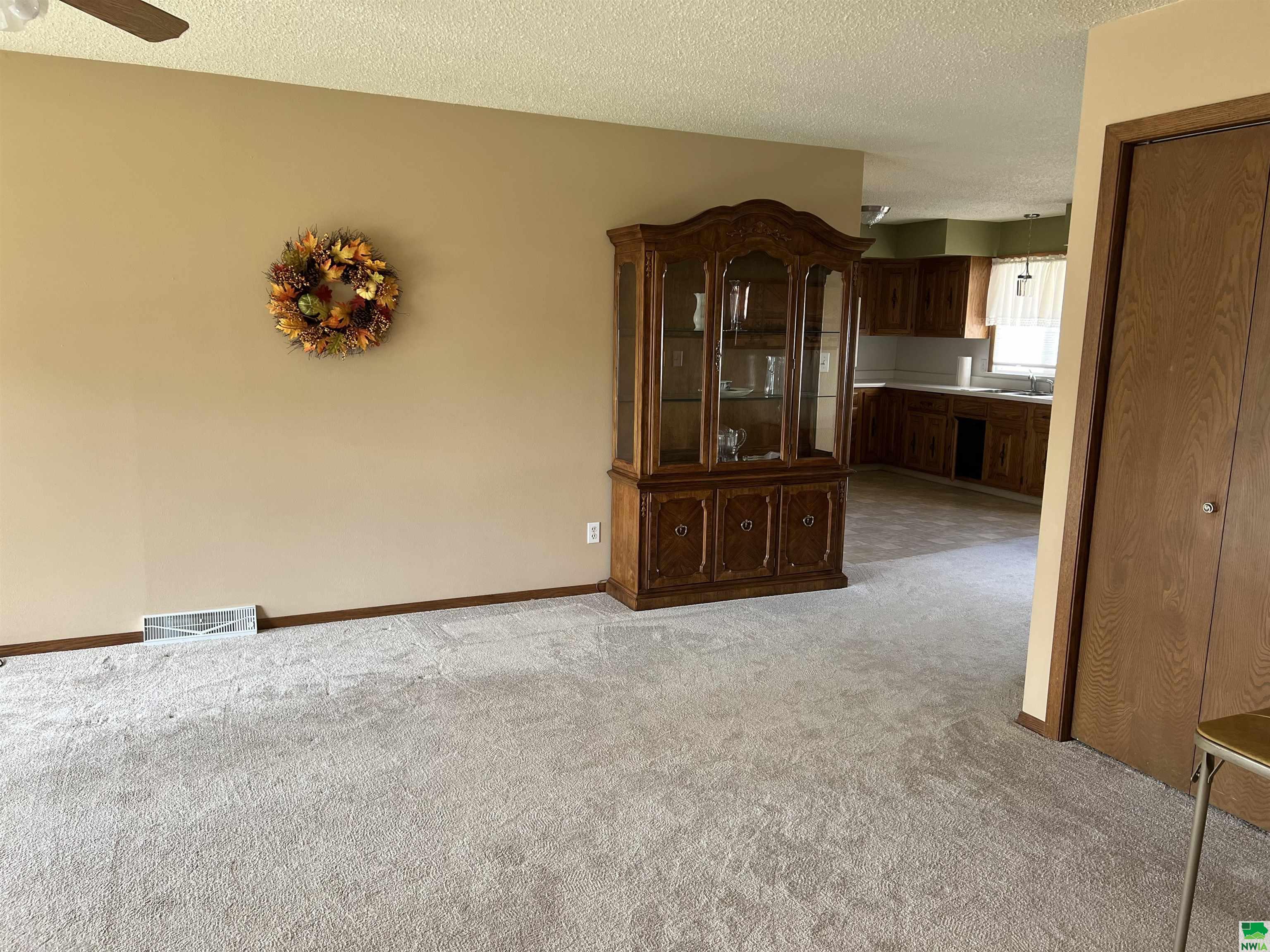 MLS #824573