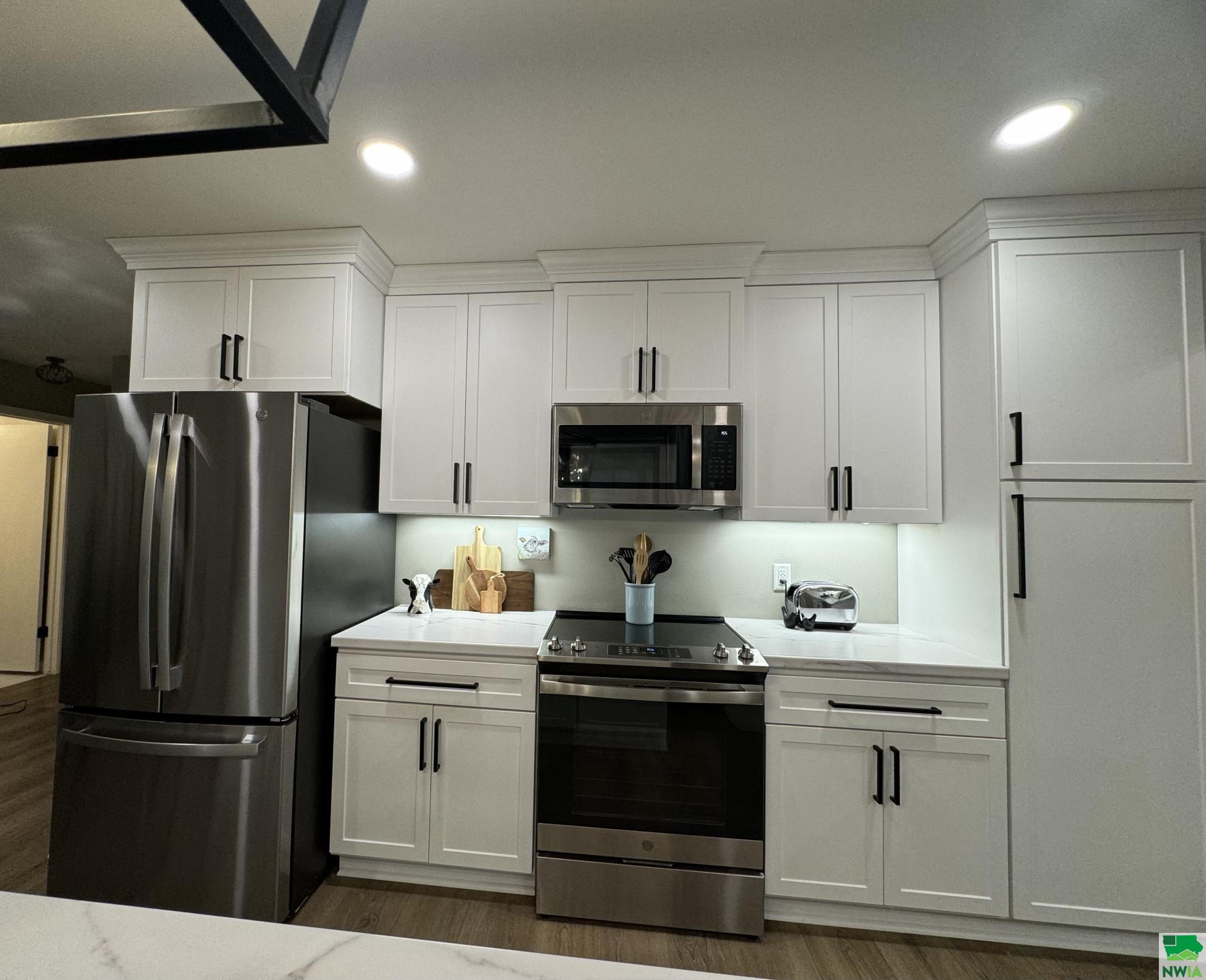 MLS #824597