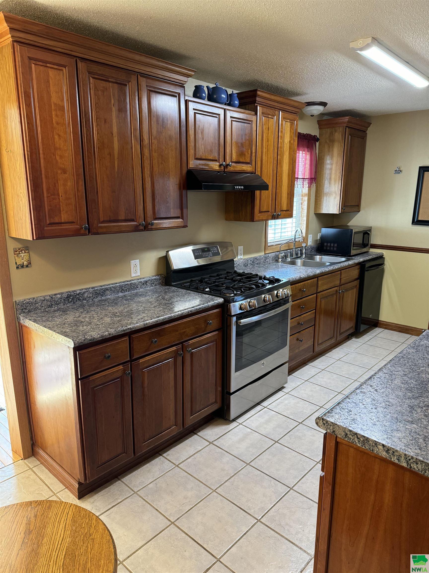 MLS #824659