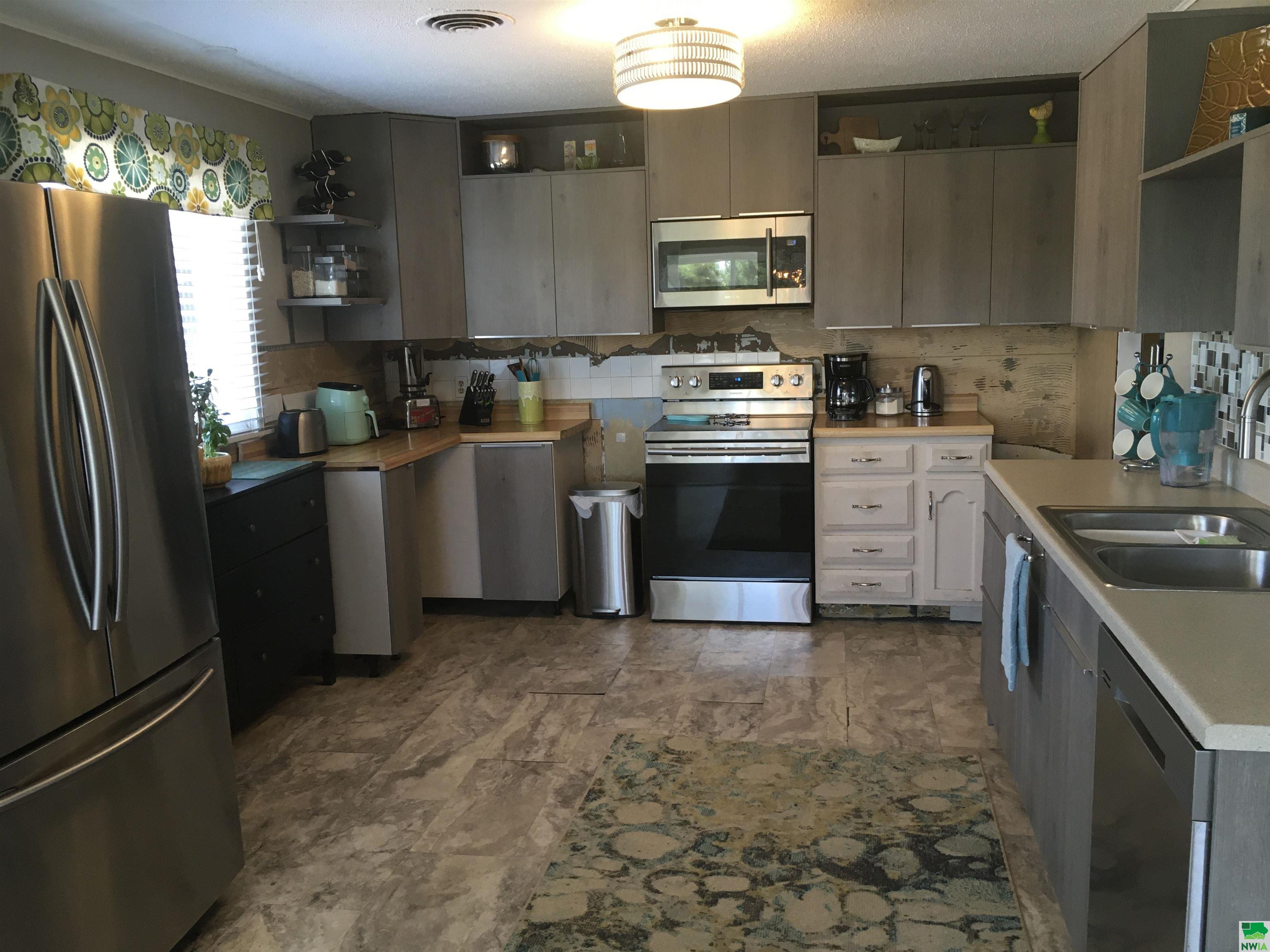 MLS #824669
