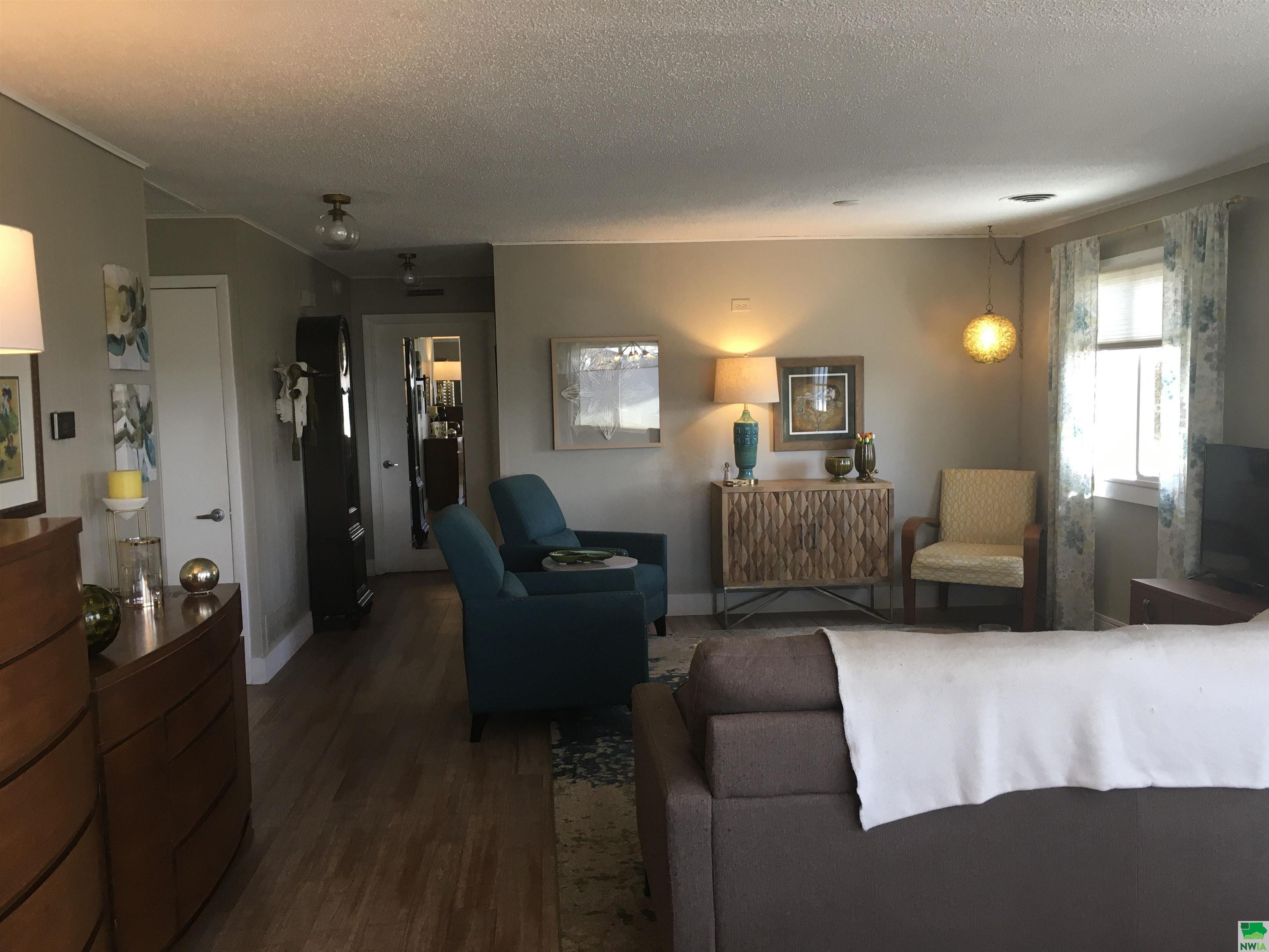 MLS #824669
