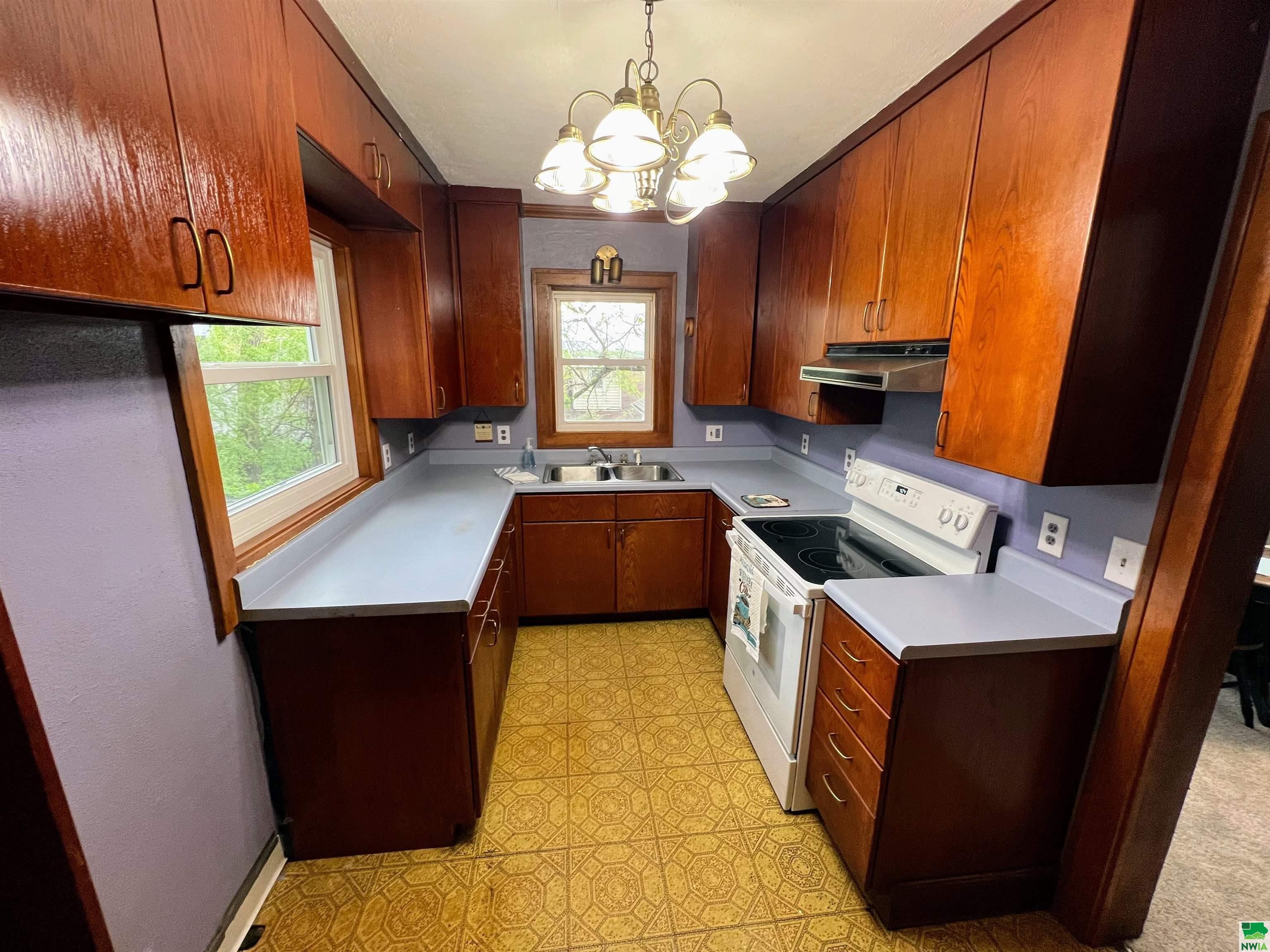 MLS #824677