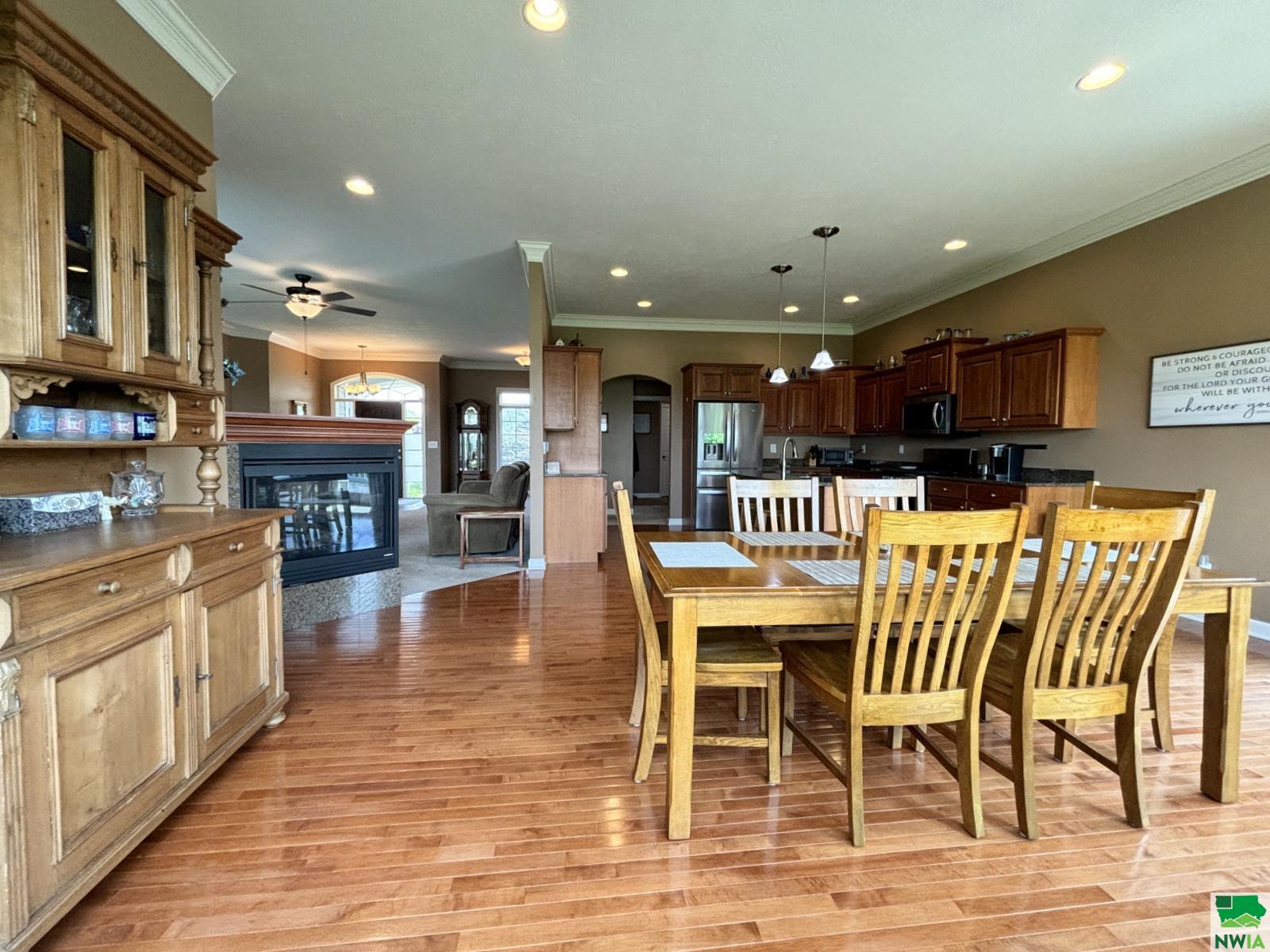 MLS #824740