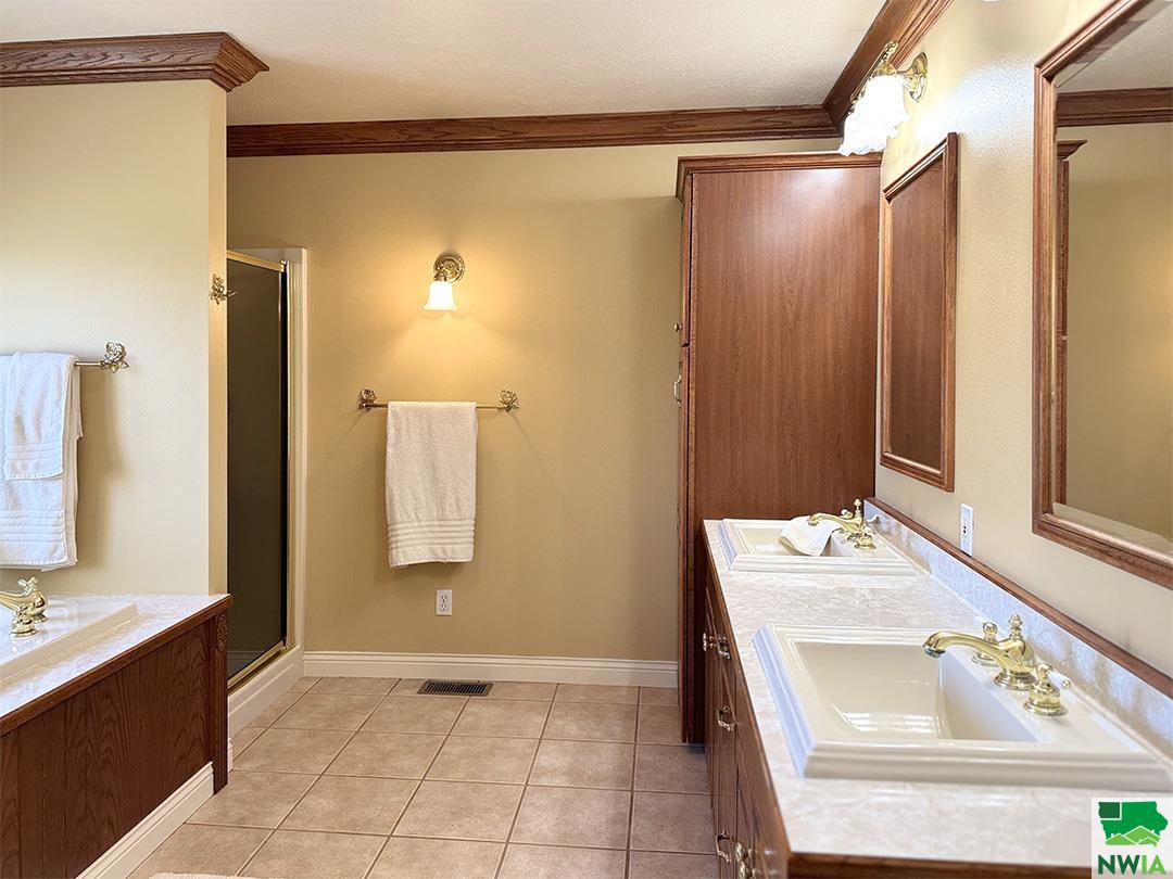MLS #824770