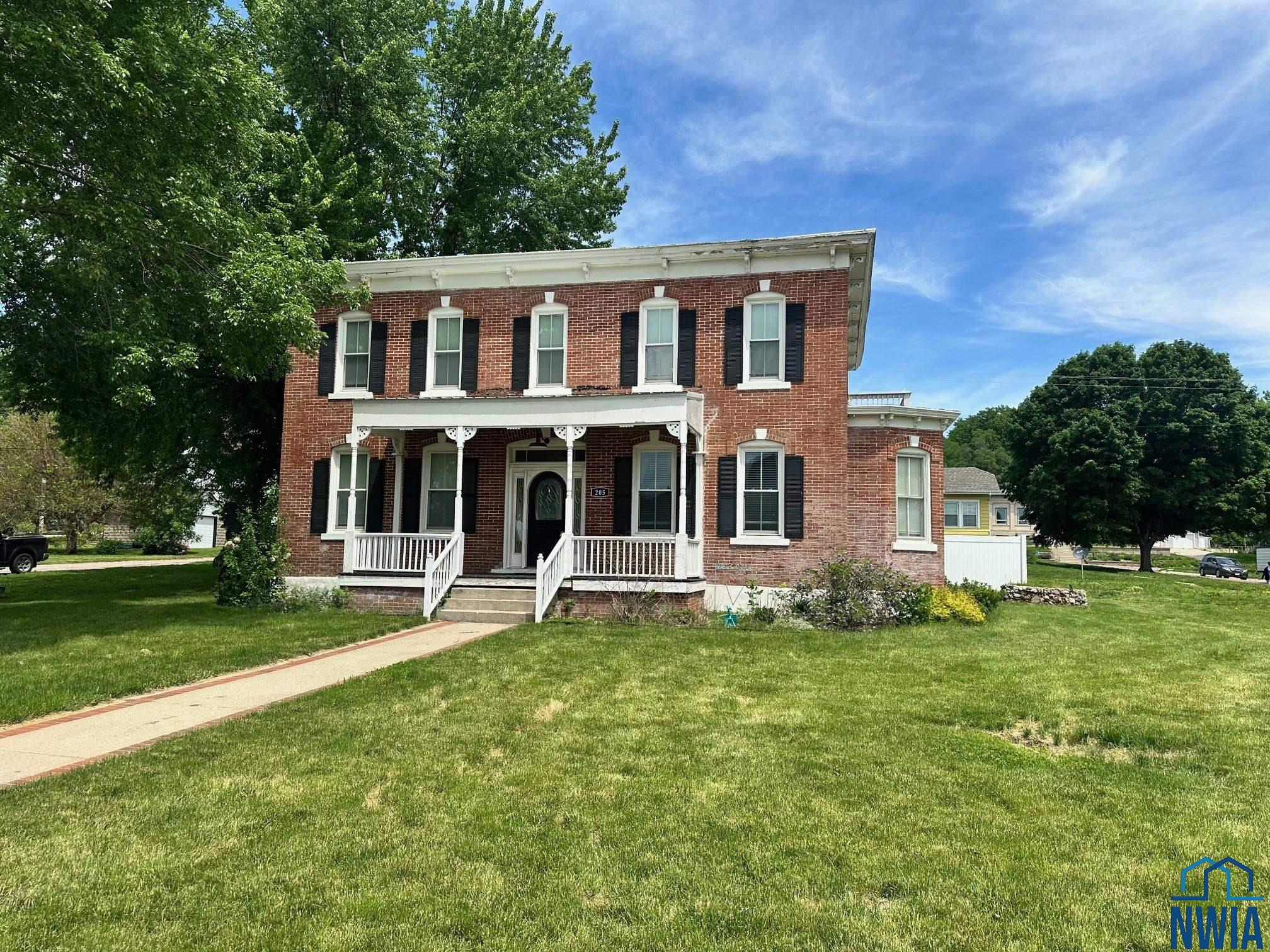 205 3rd W, Ponca, NE 68770 