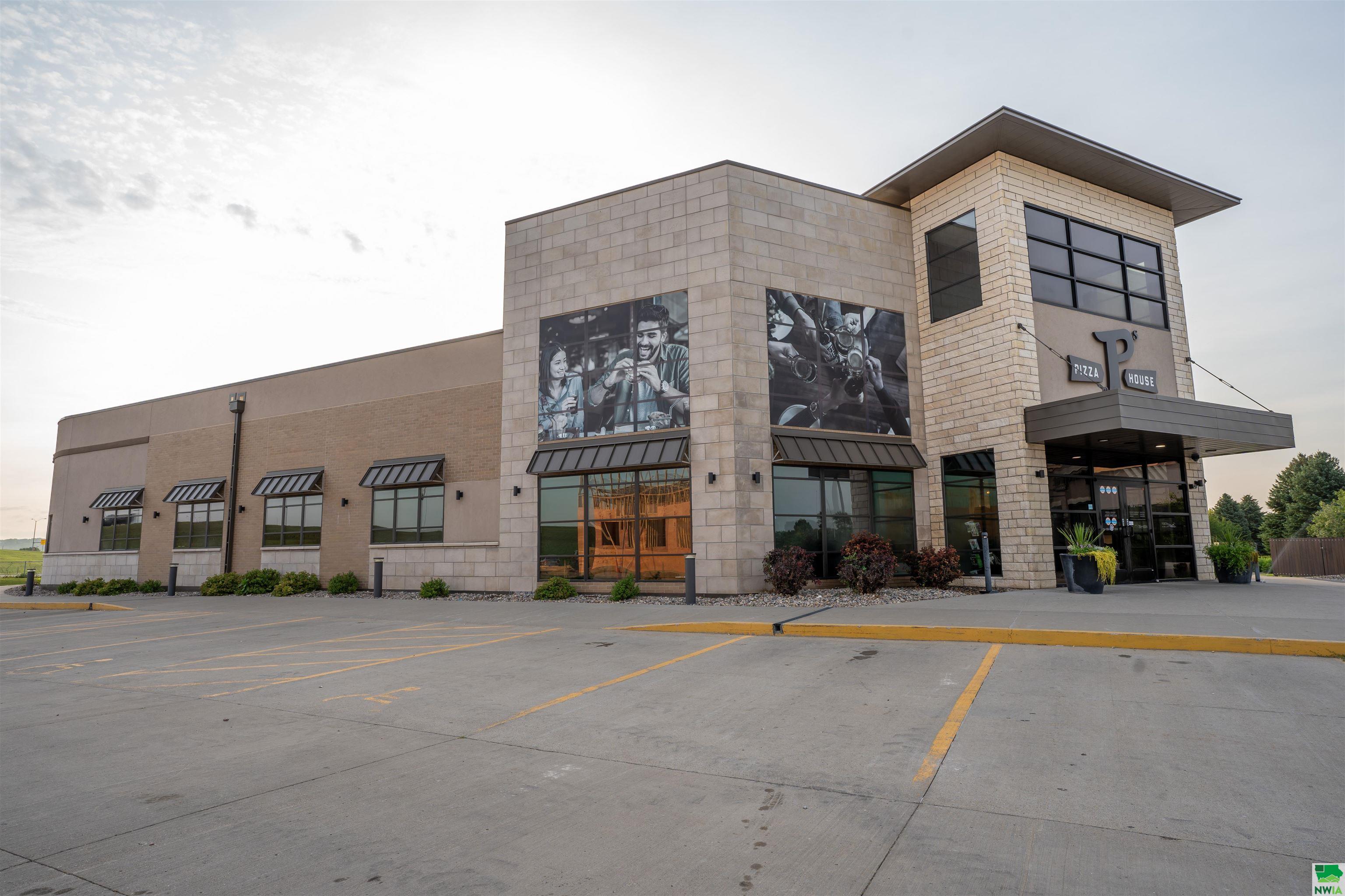 300 Gold Circle Drive, Dakota Dunes, SD 57049 