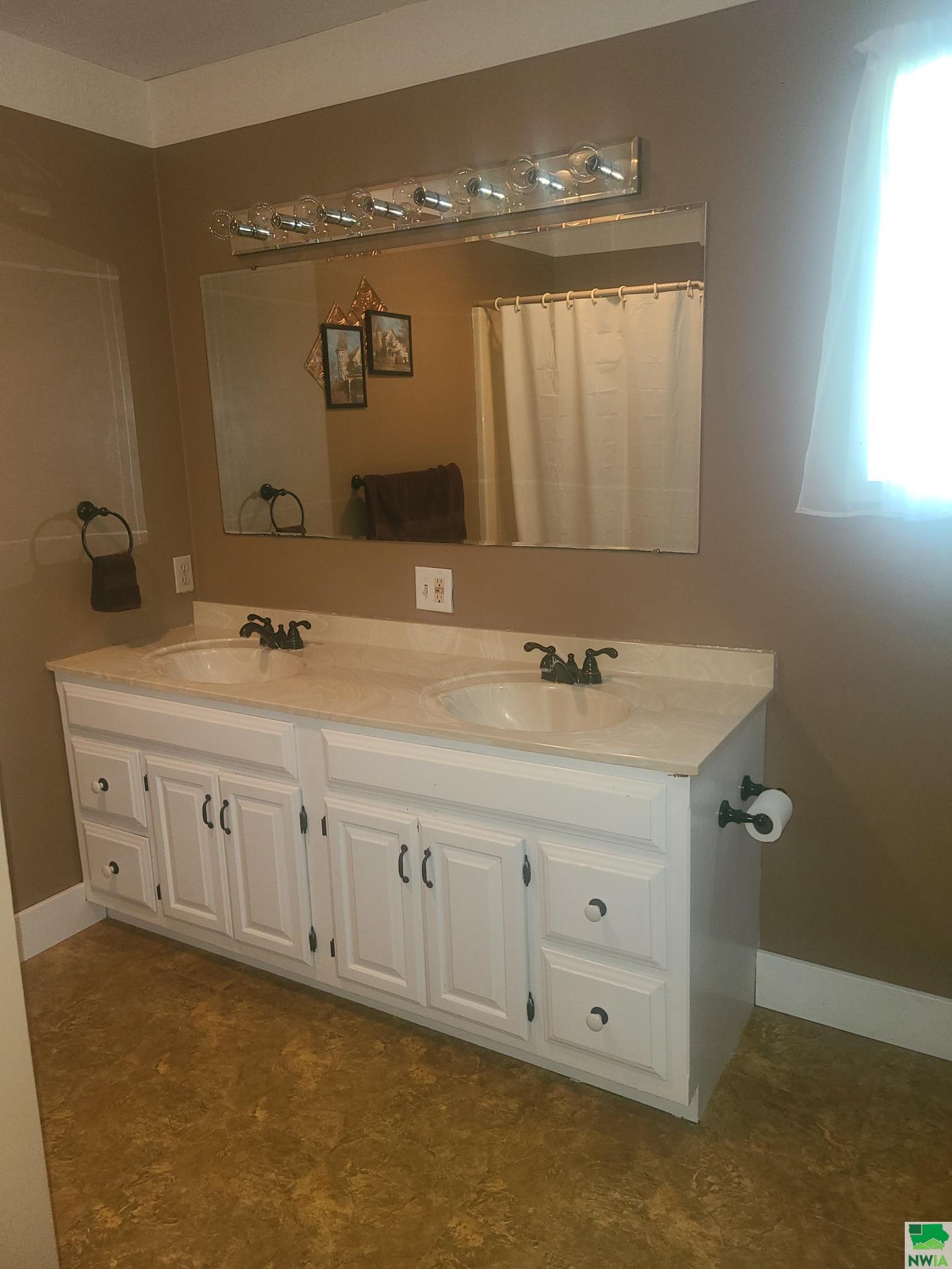 MLS #824867