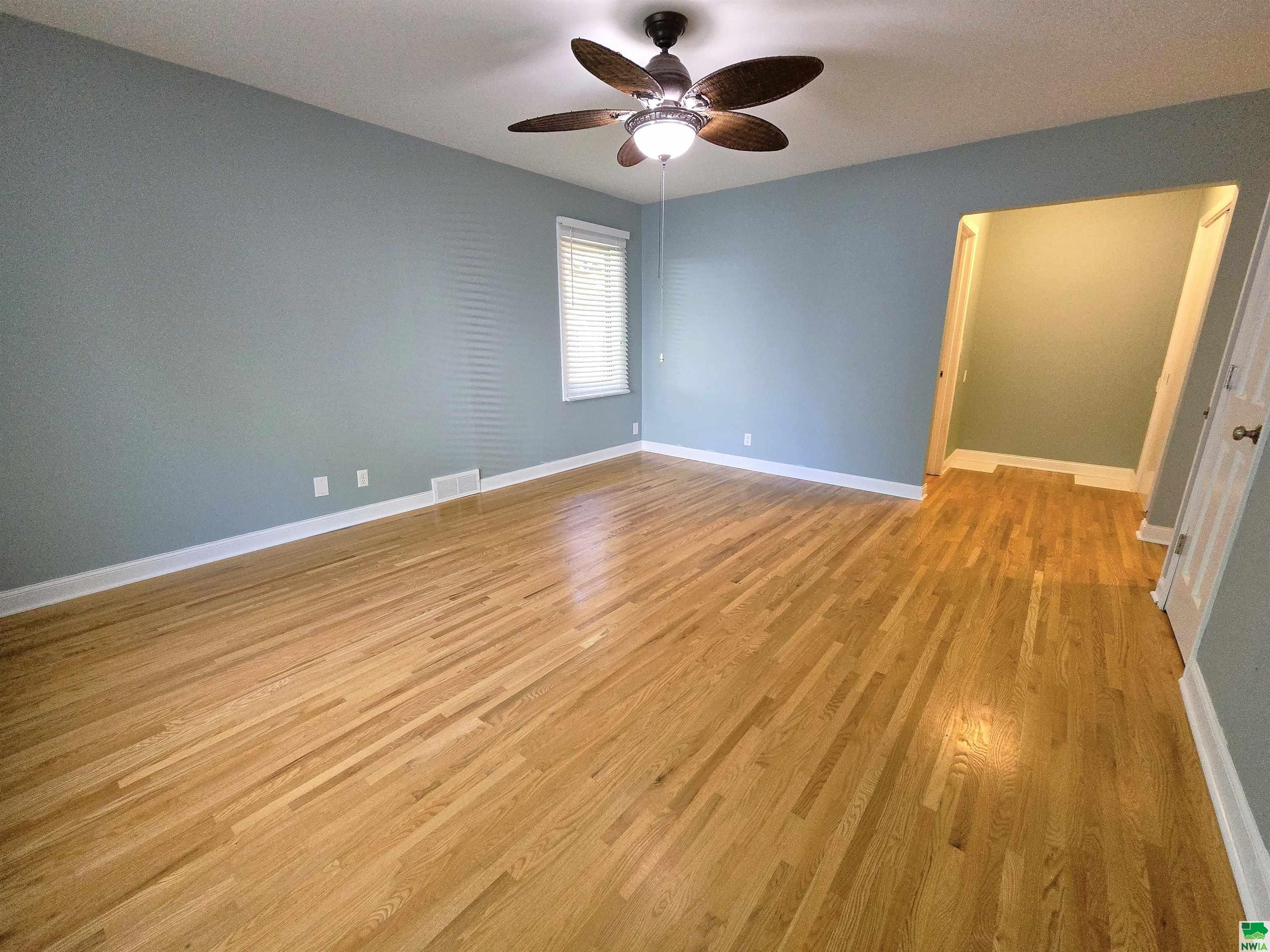 MLS #824892