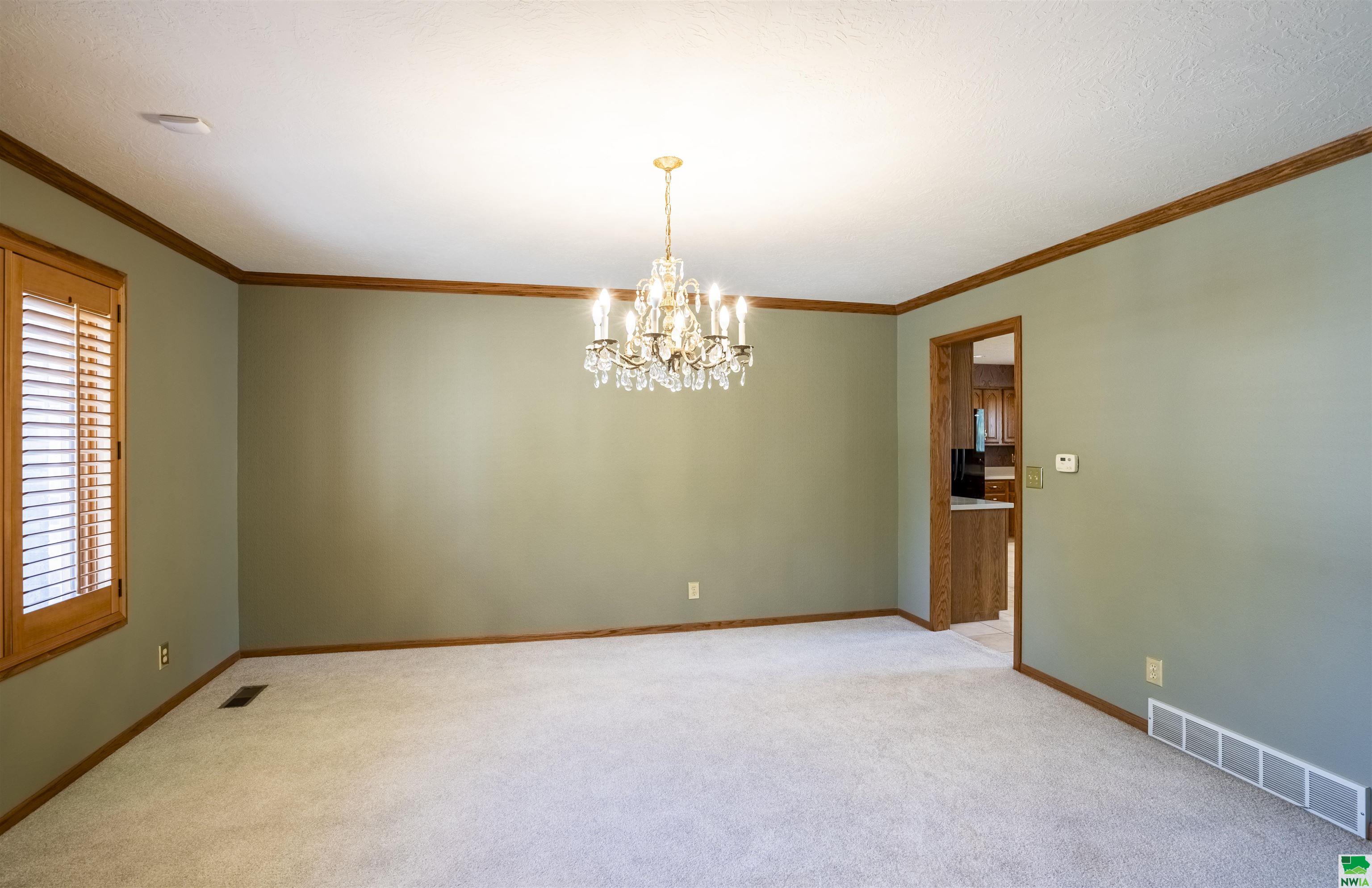 MLS #824895