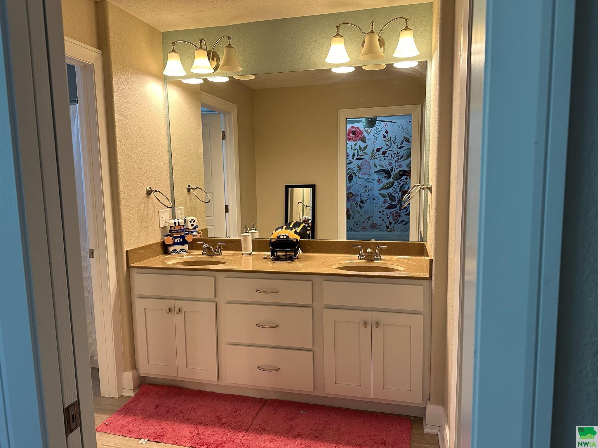 MLS #824900