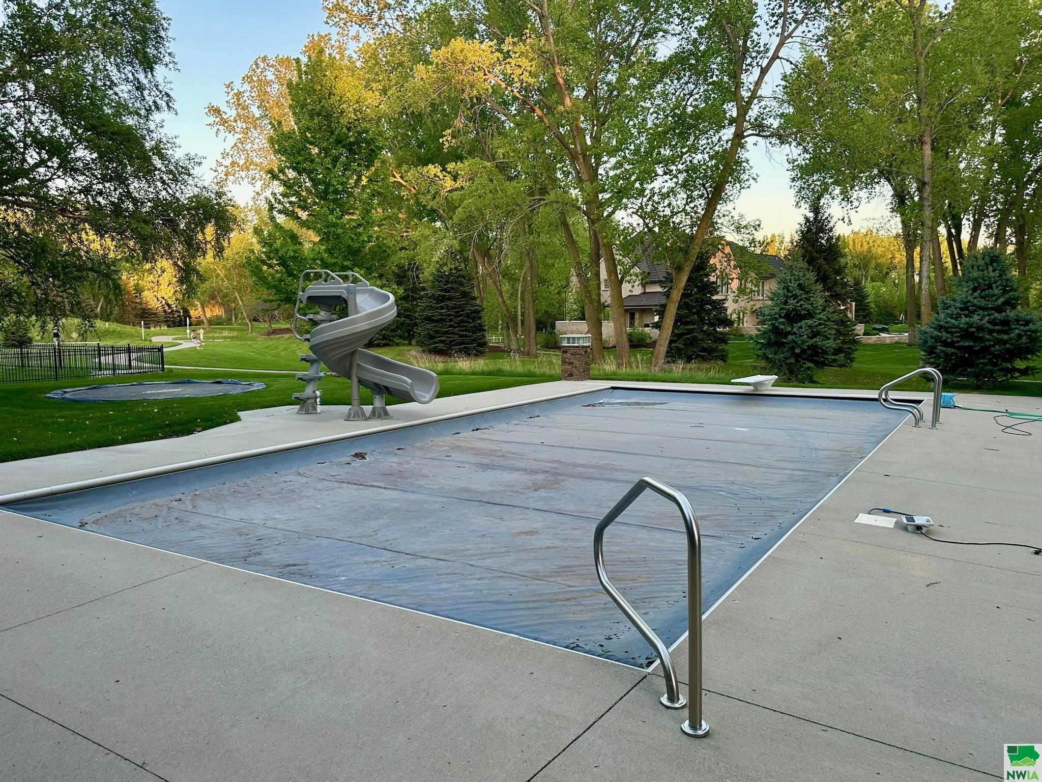 MLS #824900