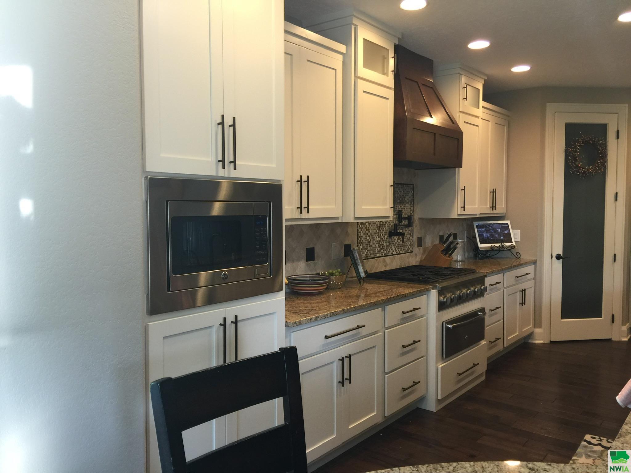 MLS #824900