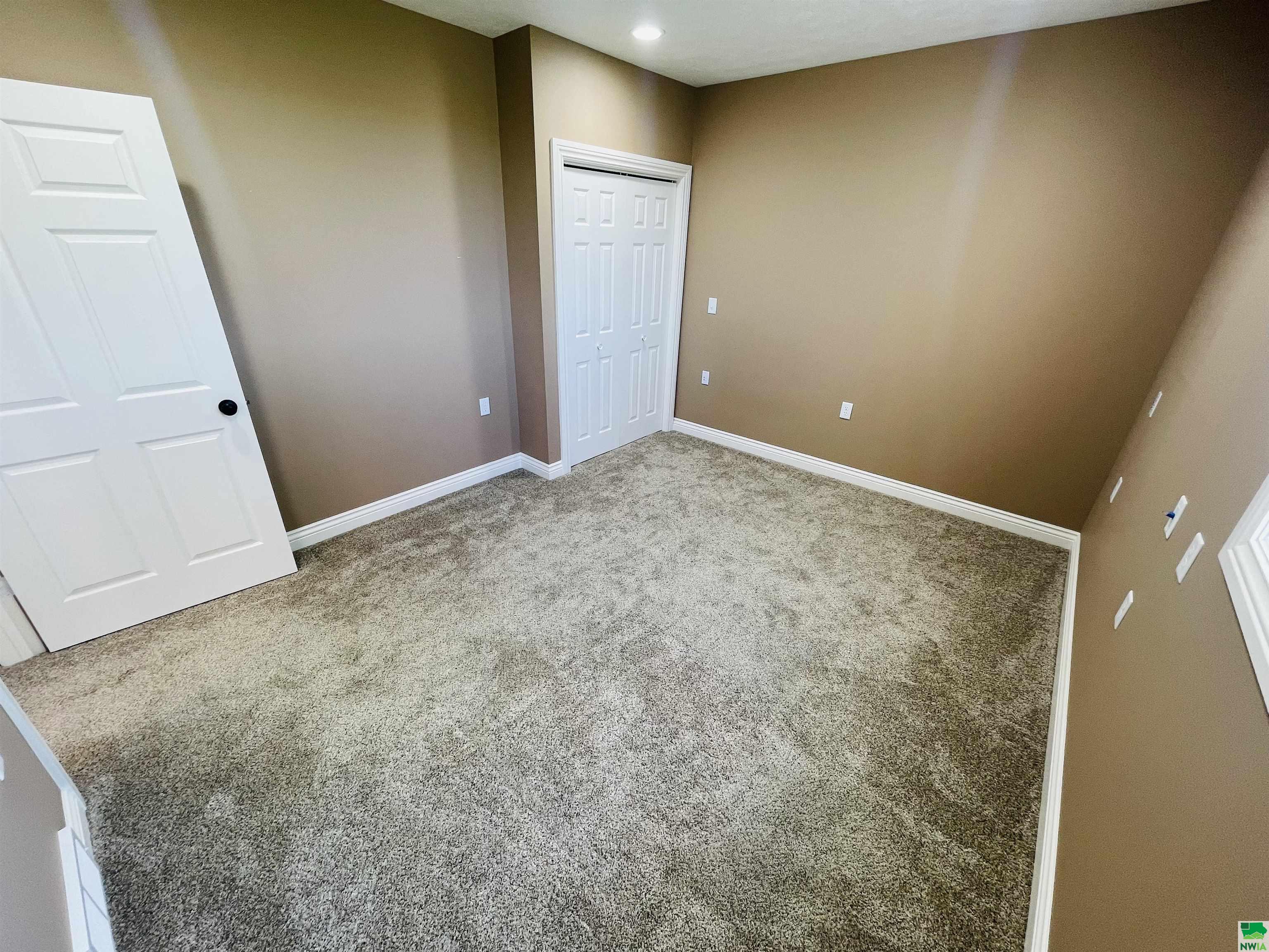 MLS #824950