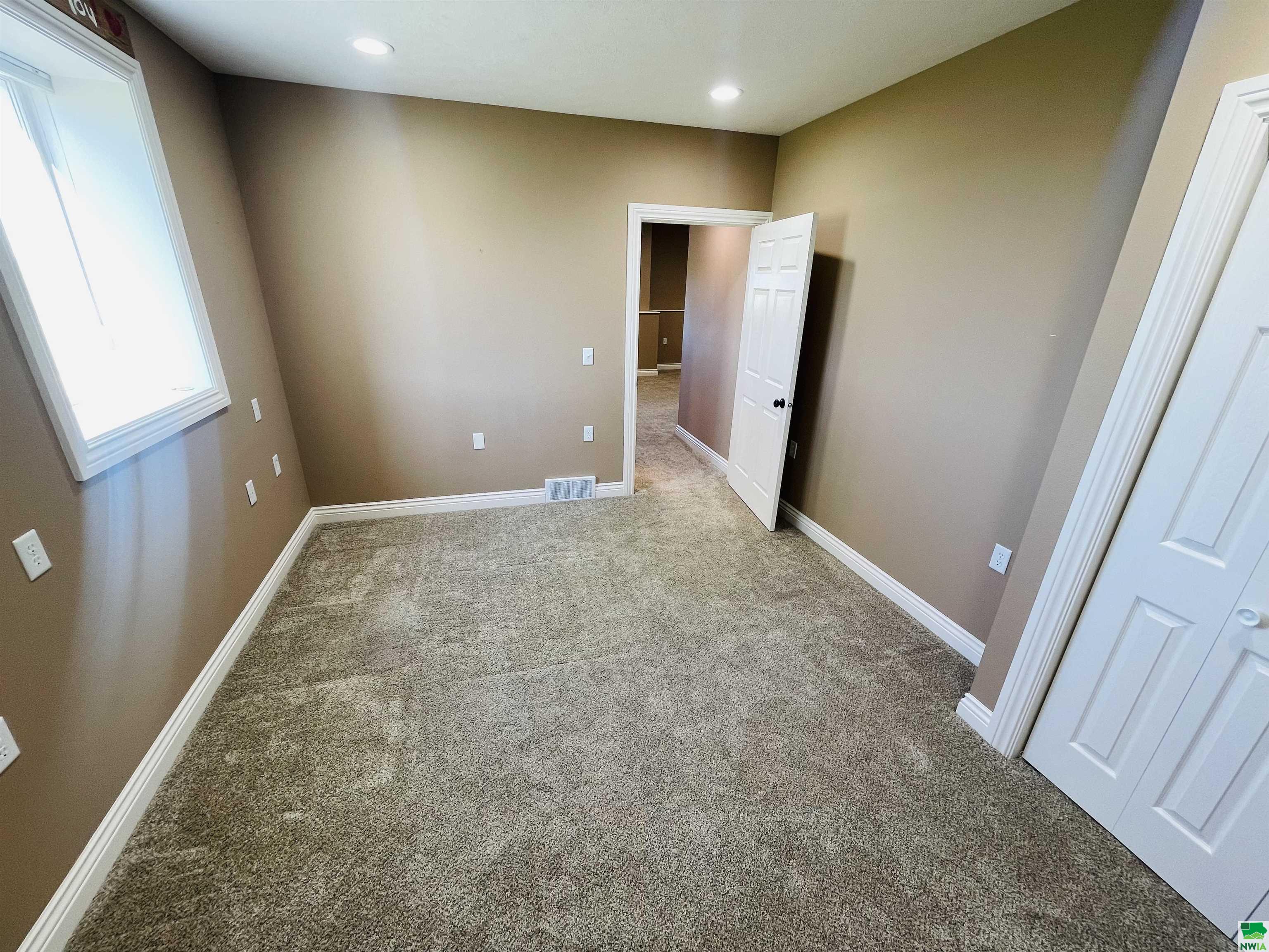 MLS #824950