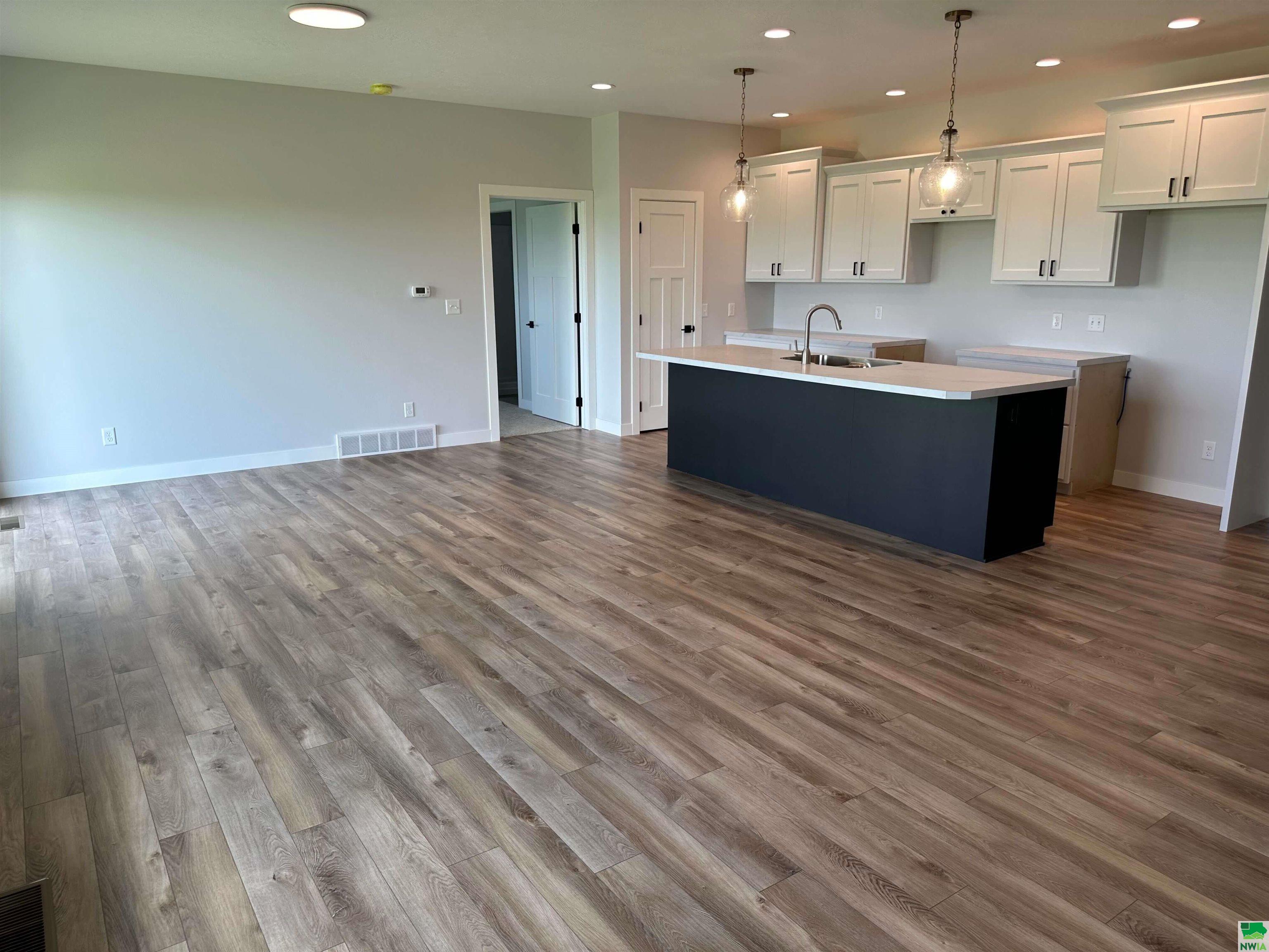 MLS #824989