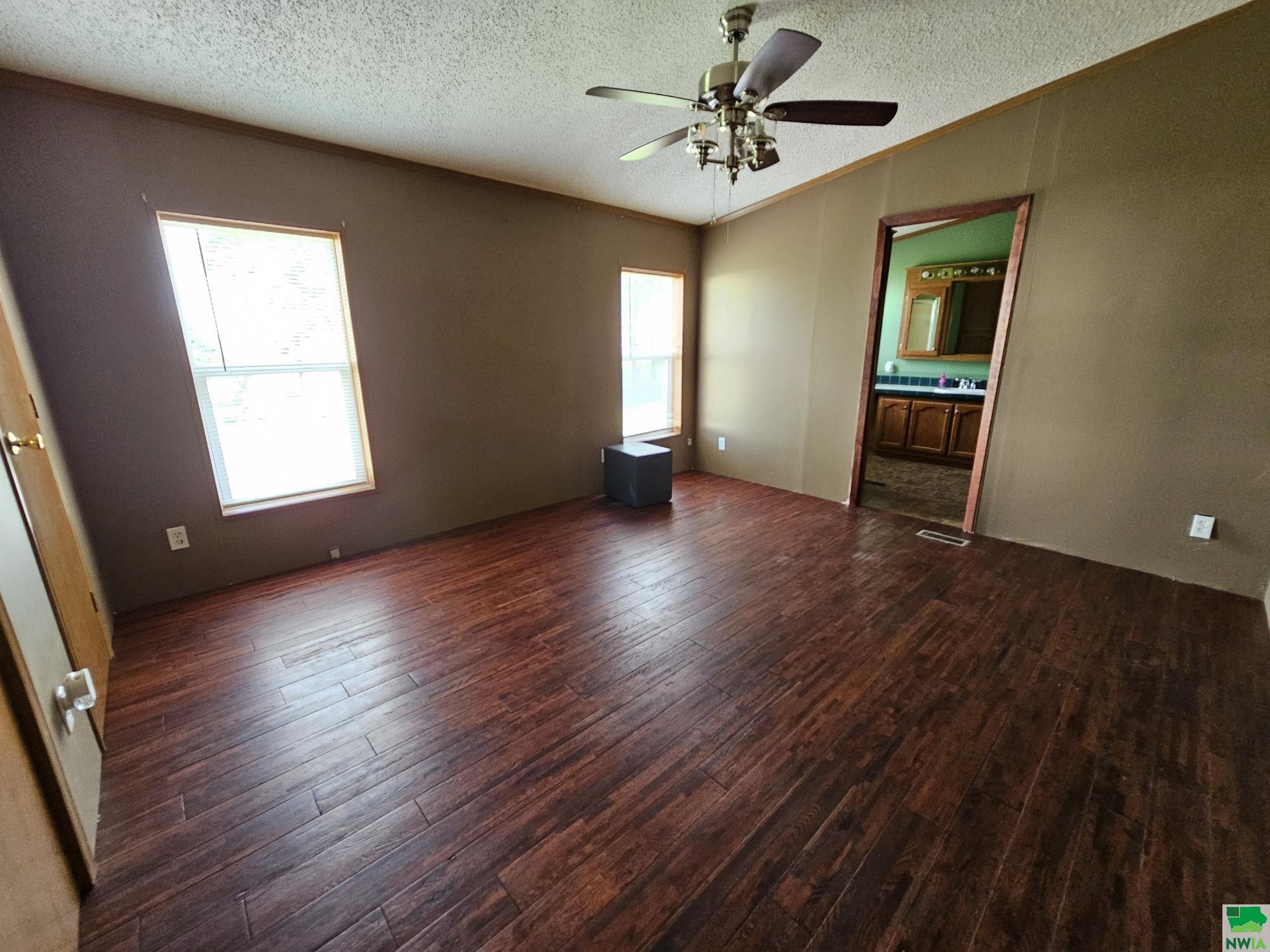 MLS #825000