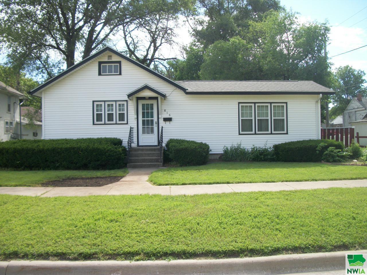 MLS #825037