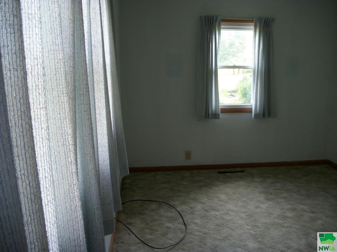 MLS #825037