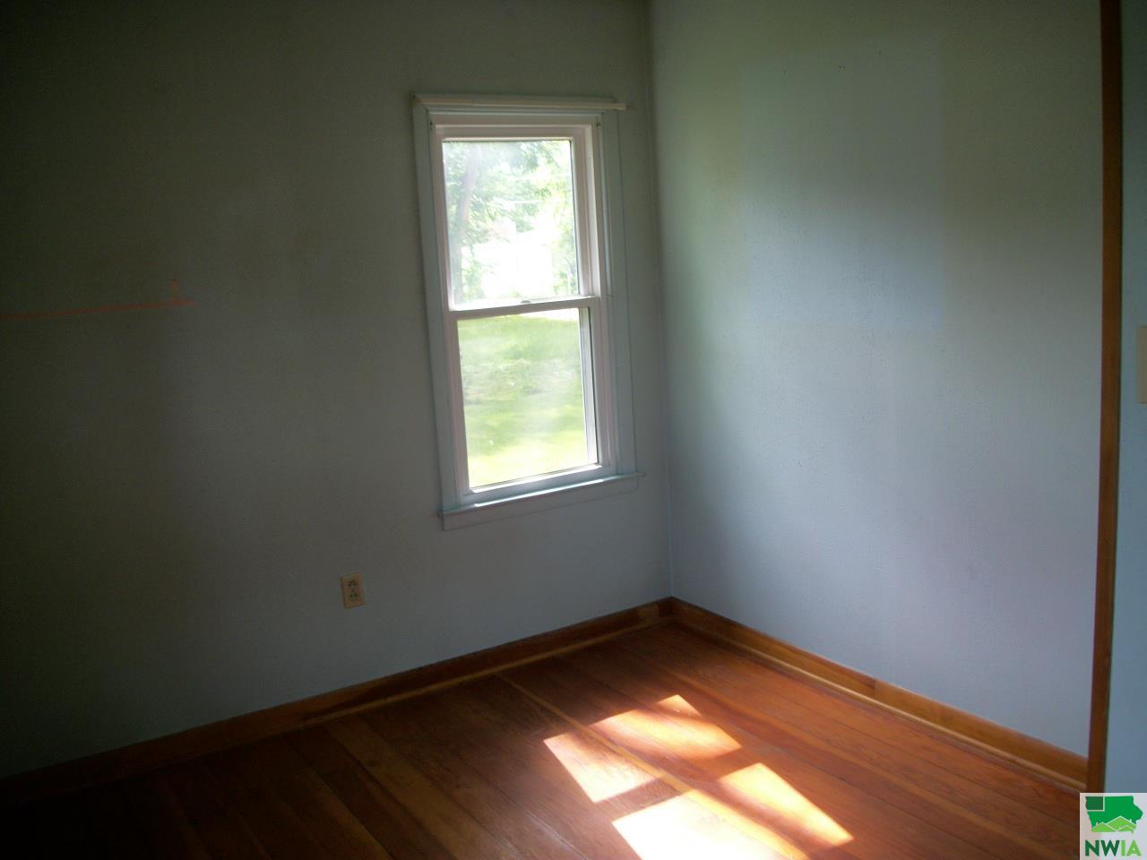 MLS #825037