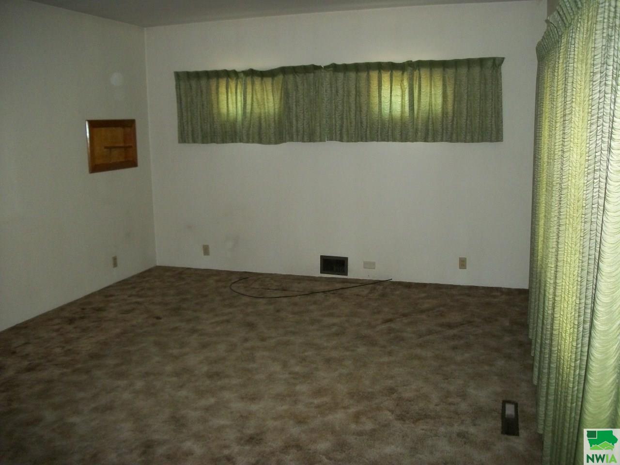 MLS #825037