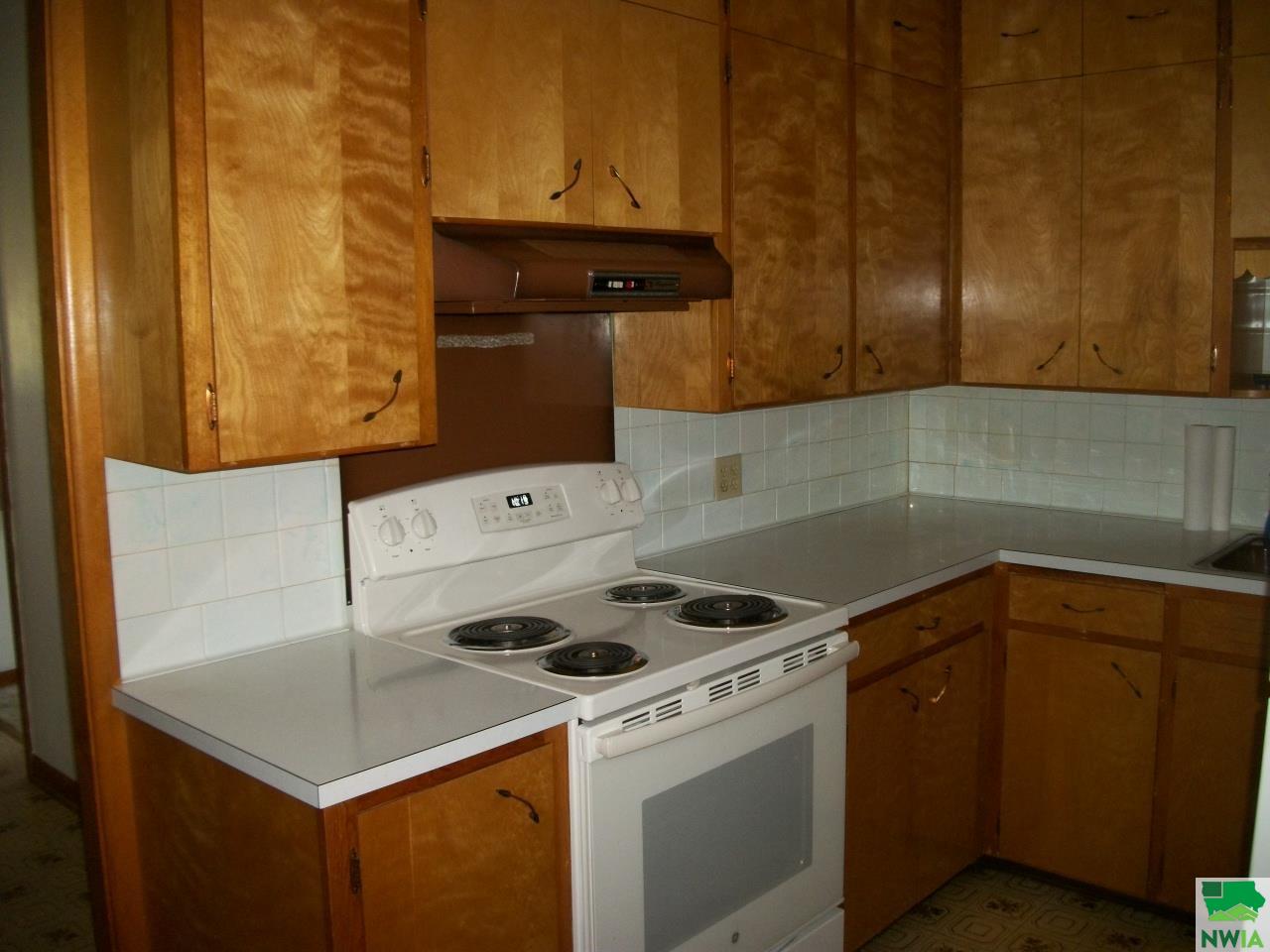 MLS #825037