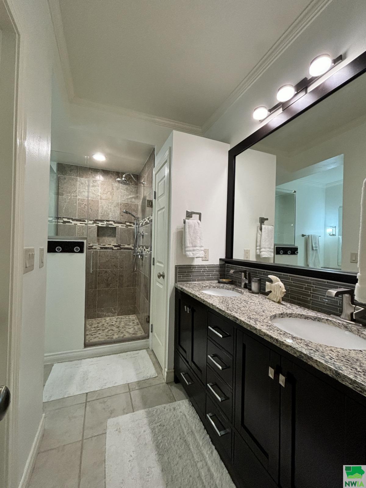MLS #825041