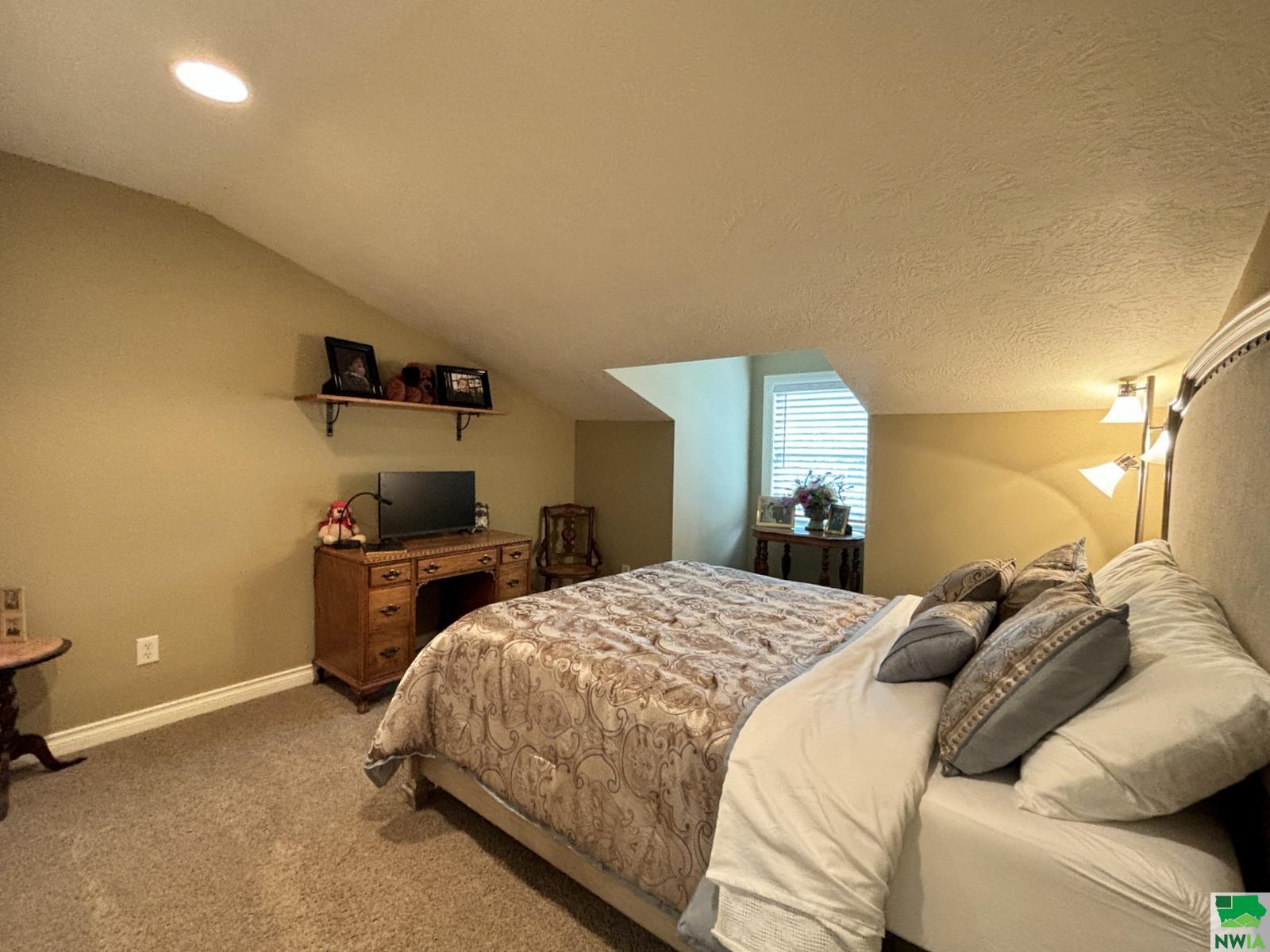 MLS #825041