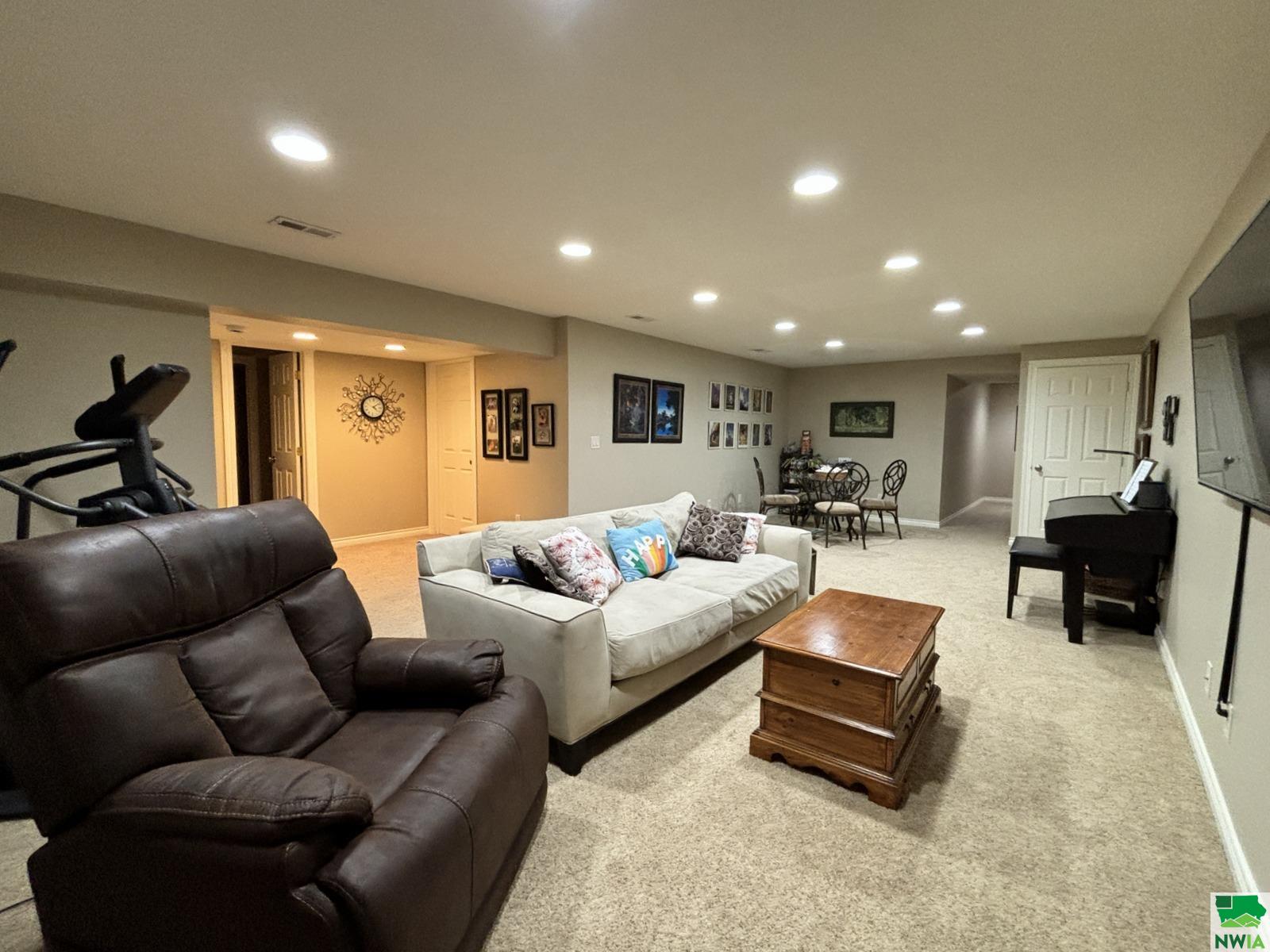 MLS #825041