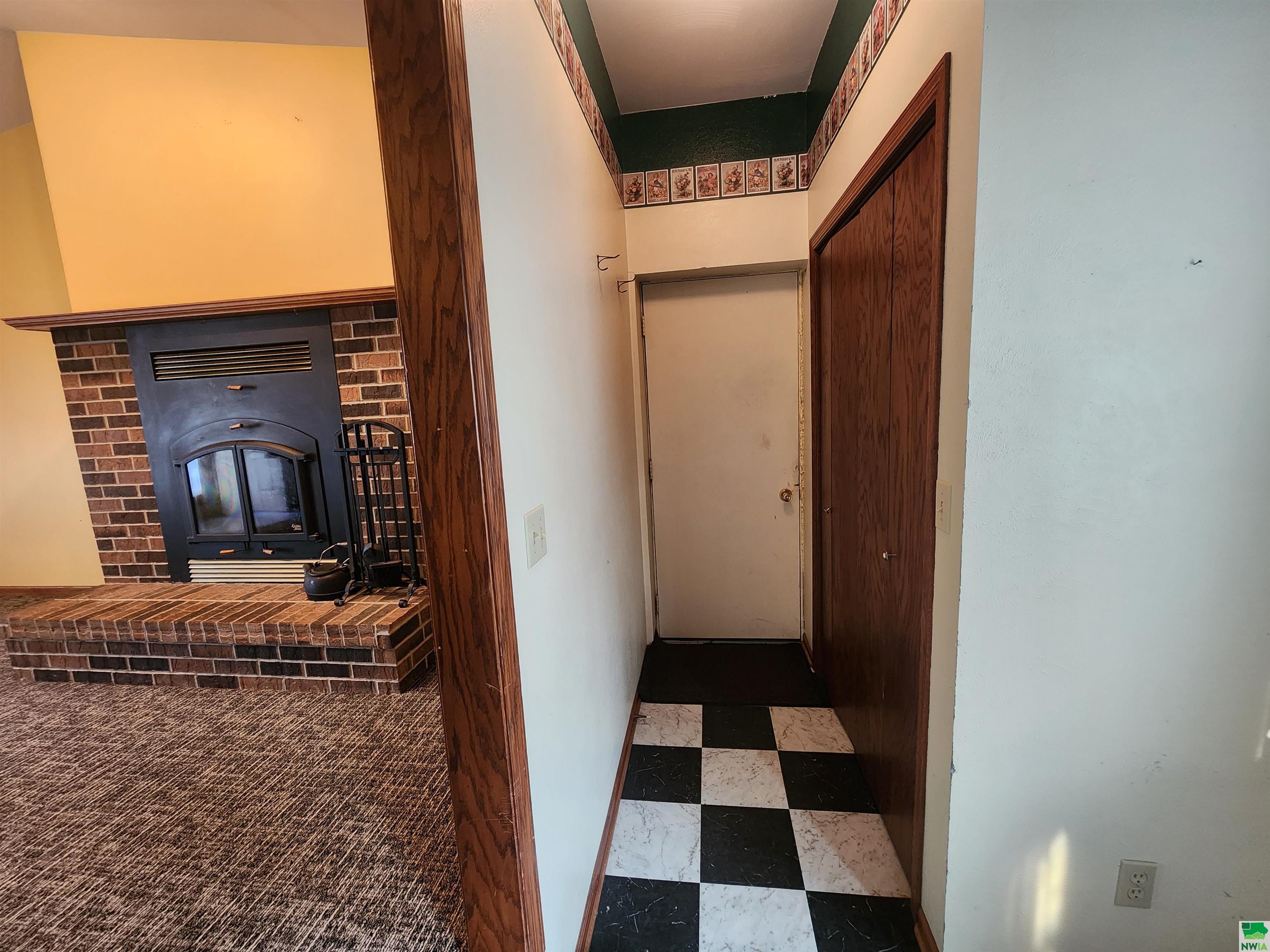 MLS #825053