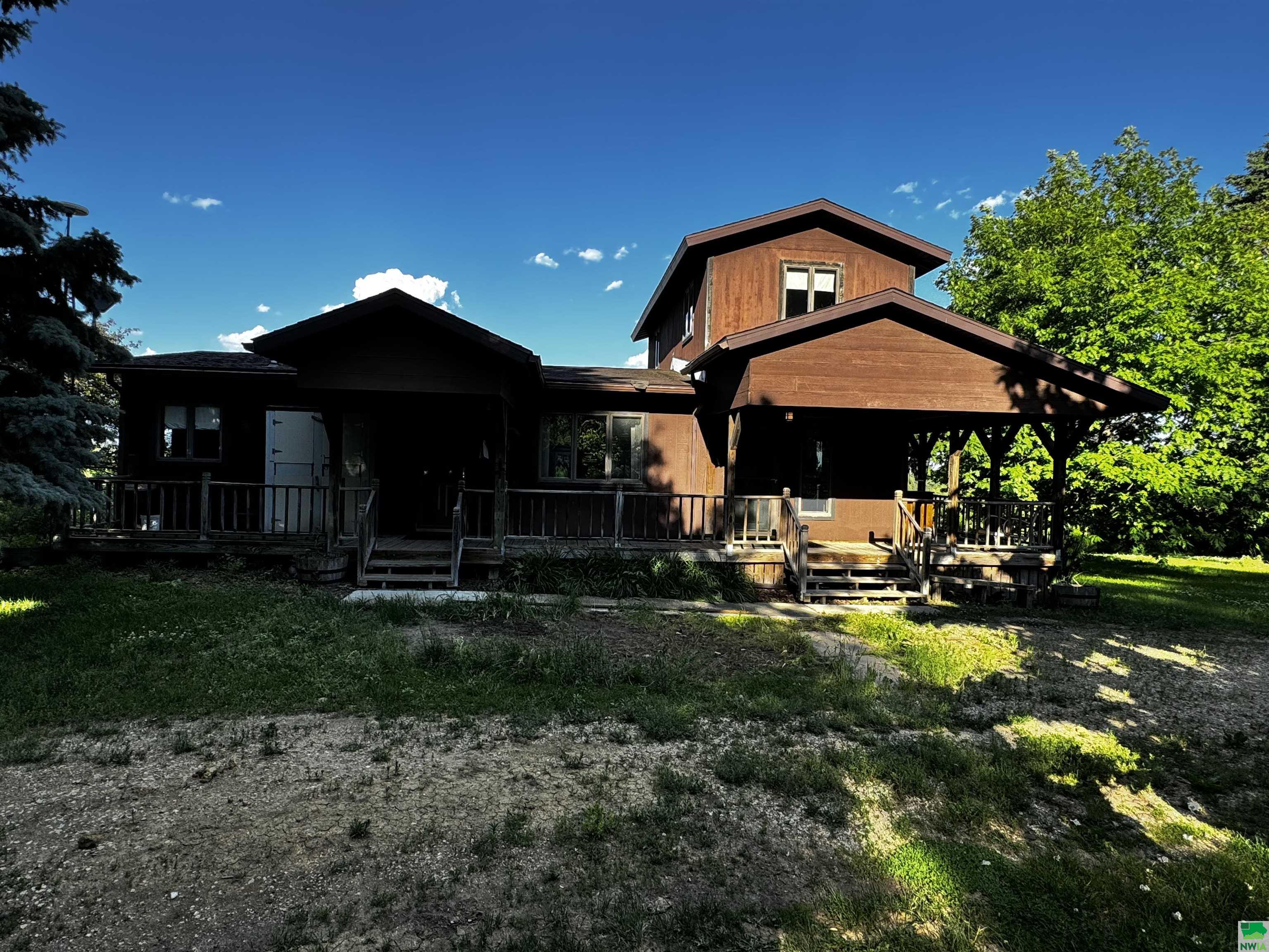 1685 470TH ST, Cherokee, IA 51012 