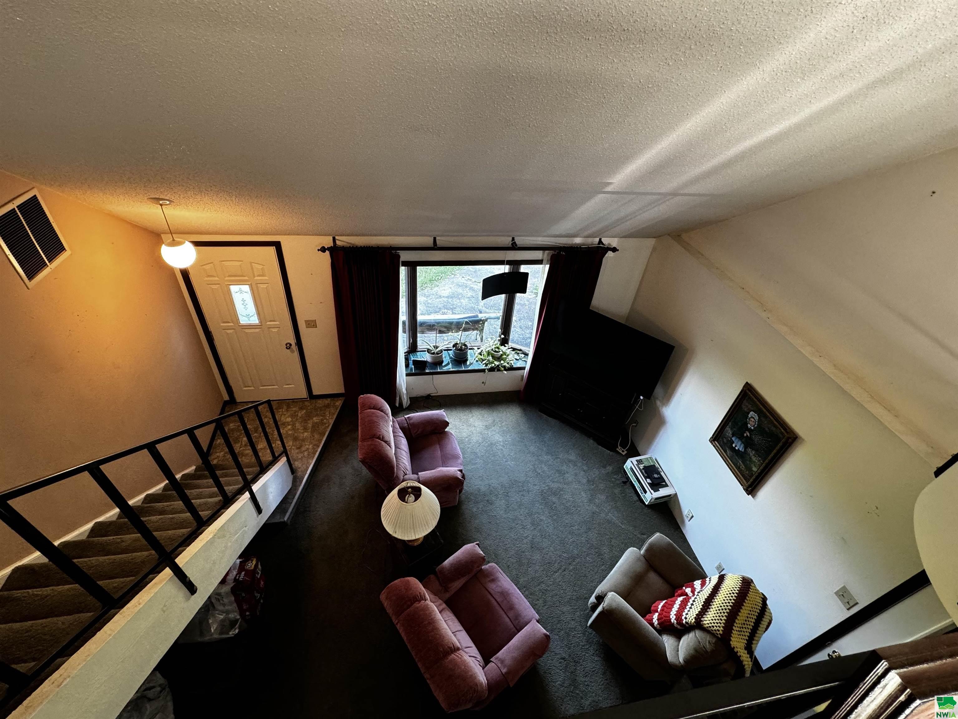 MLS #825094