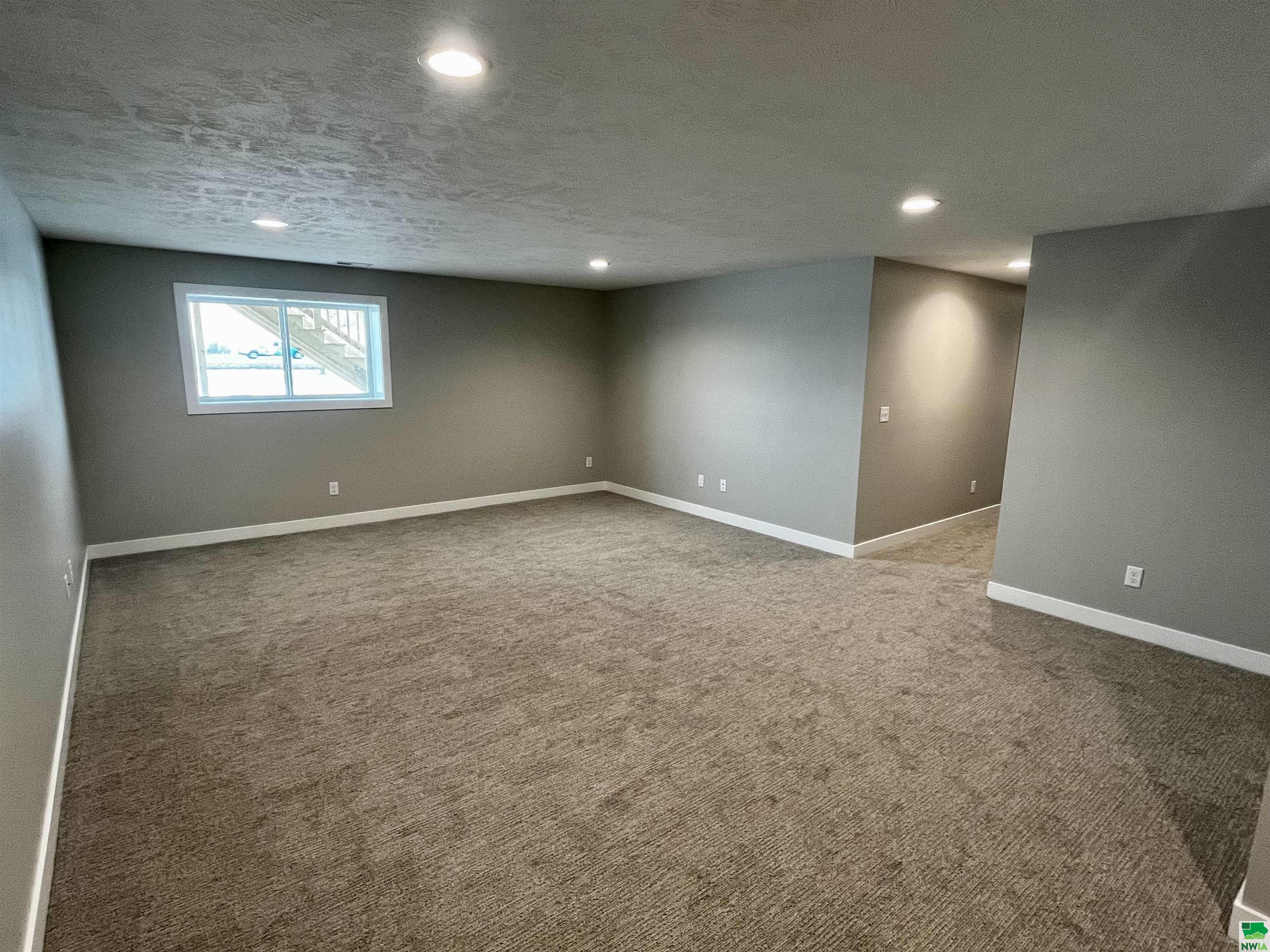 MLS #825103