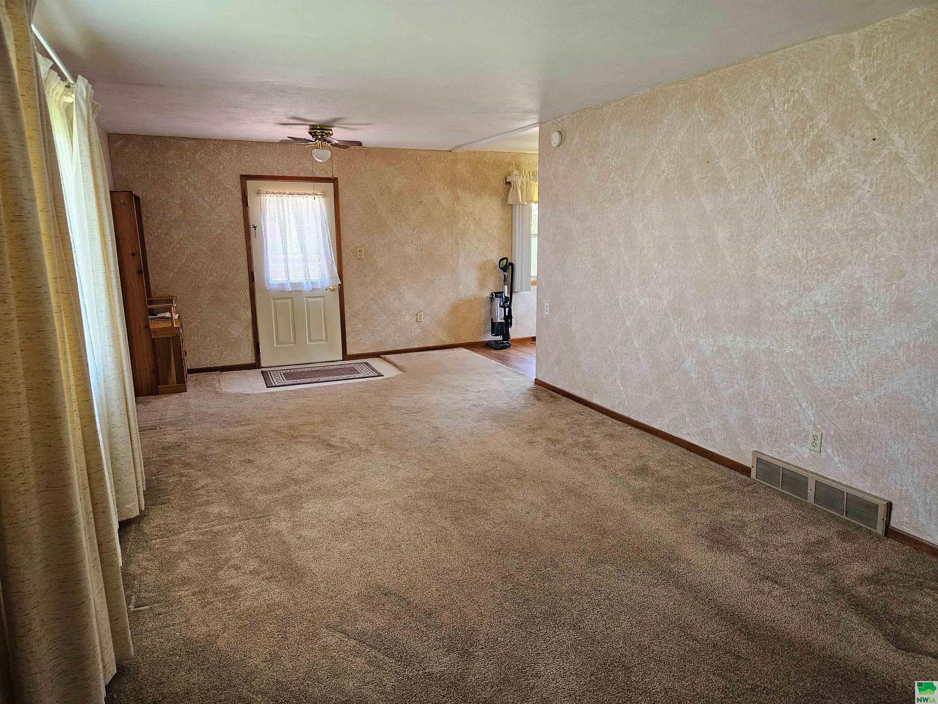 MLS #825119