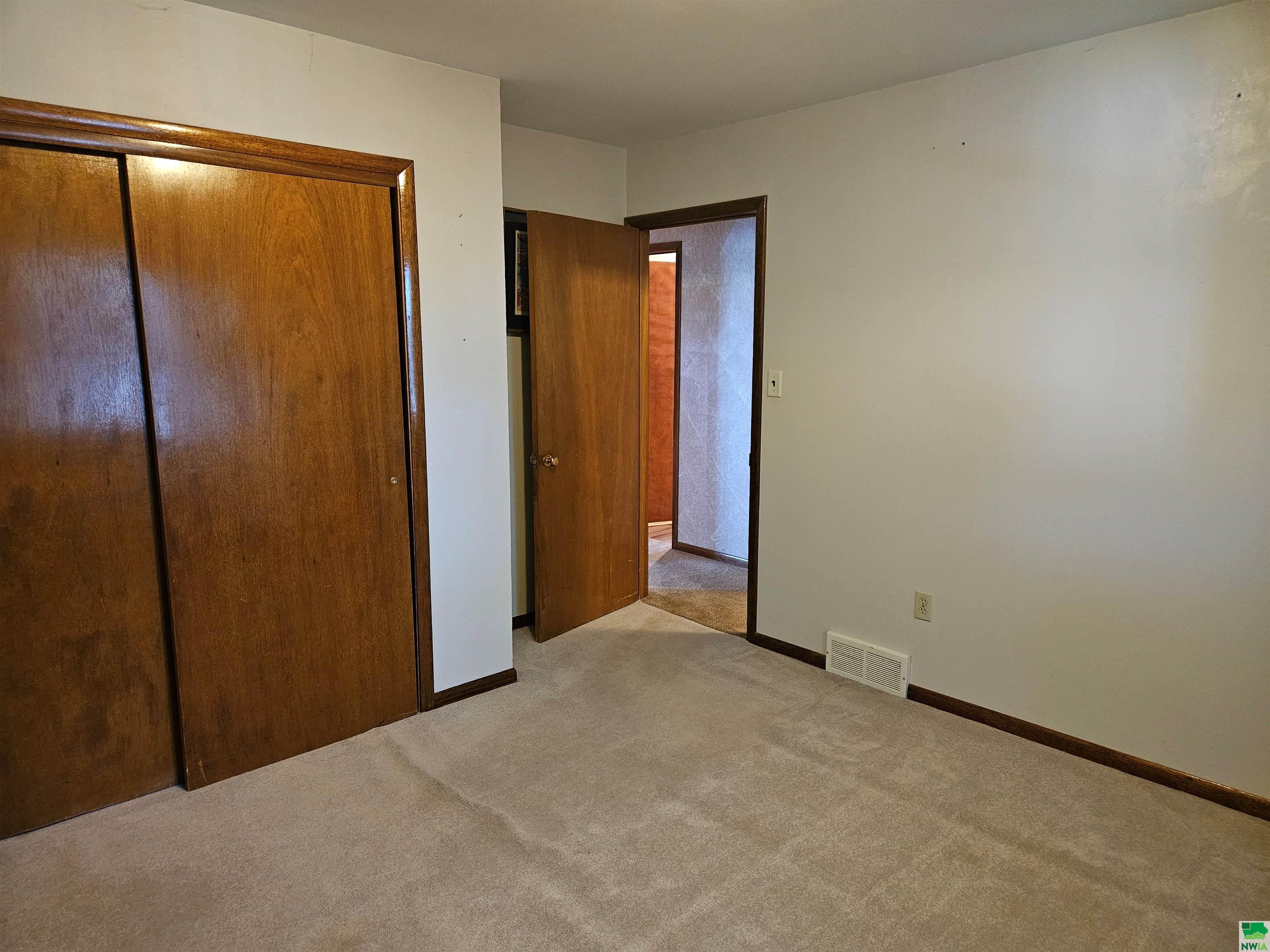 MLS #825119