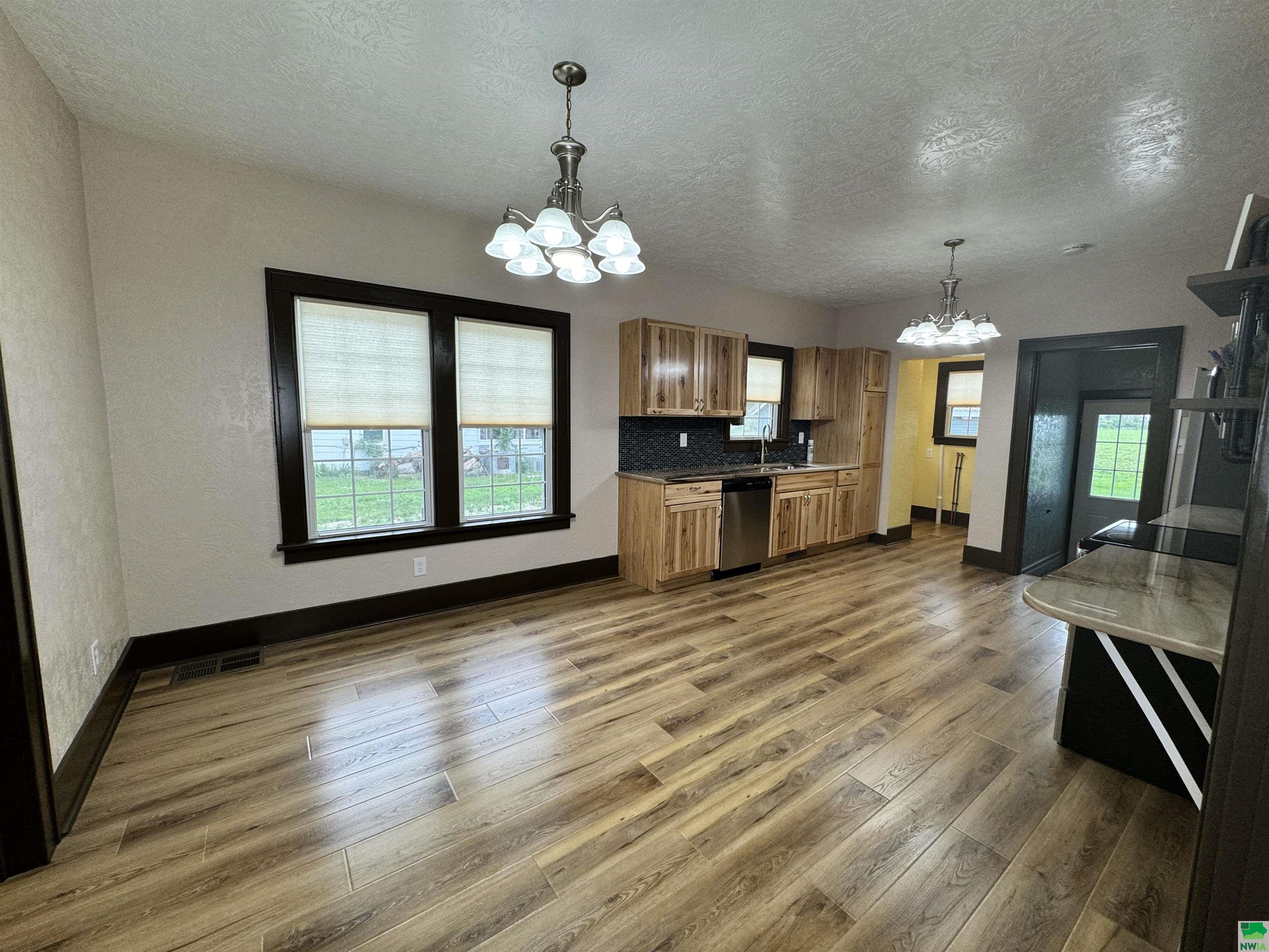 MLS #825150
