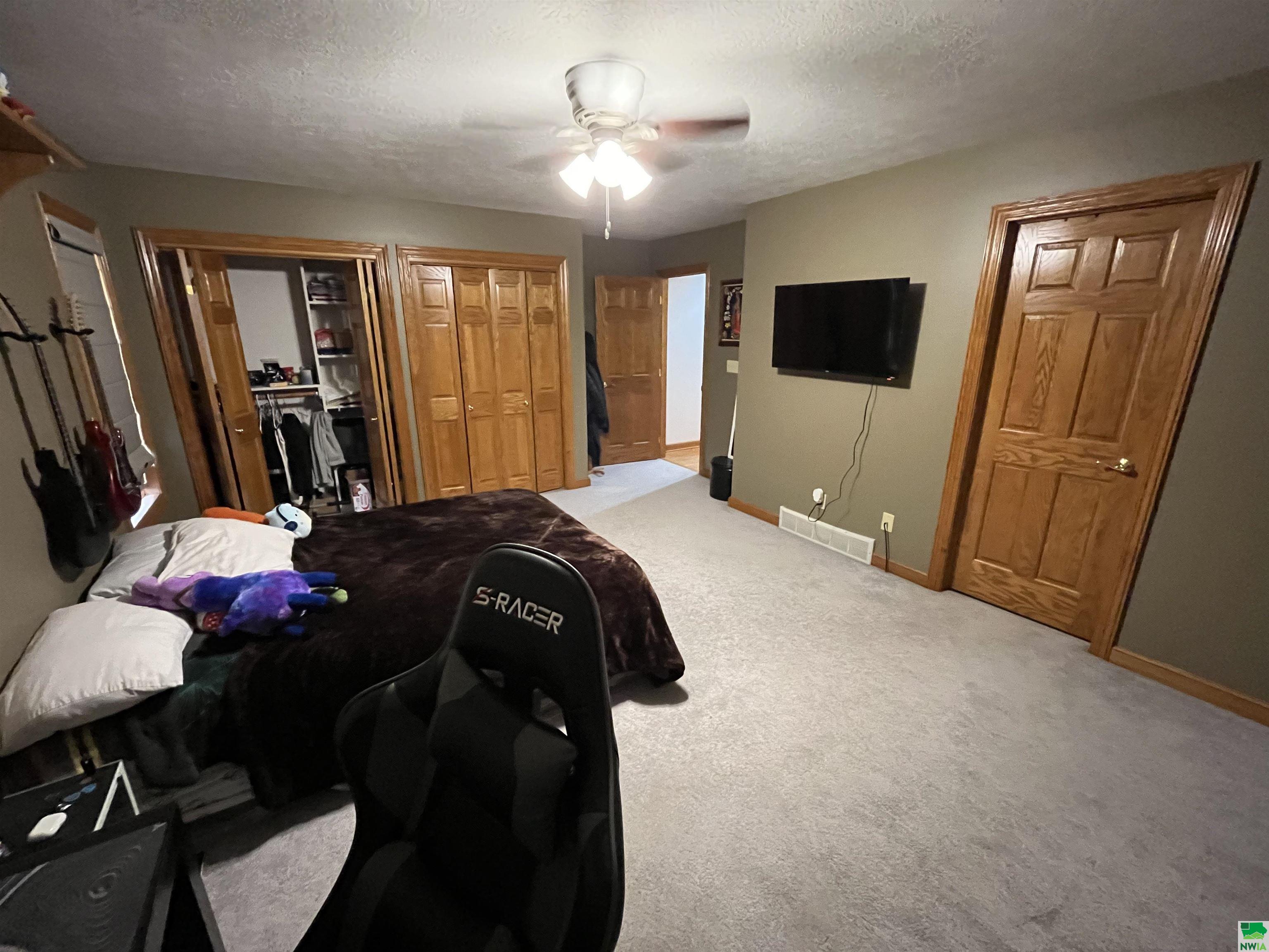 MLS #825227