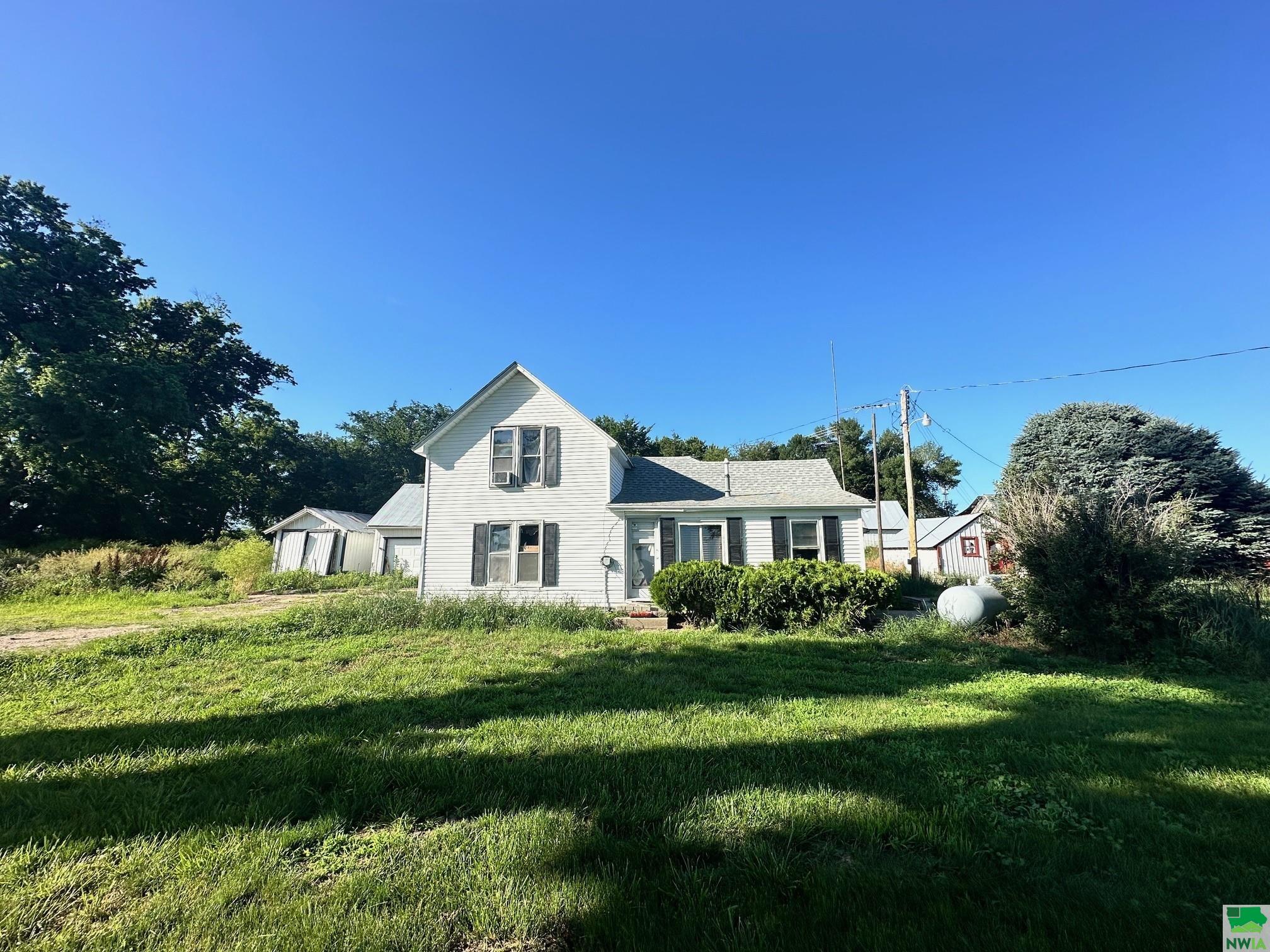 MLS #825316