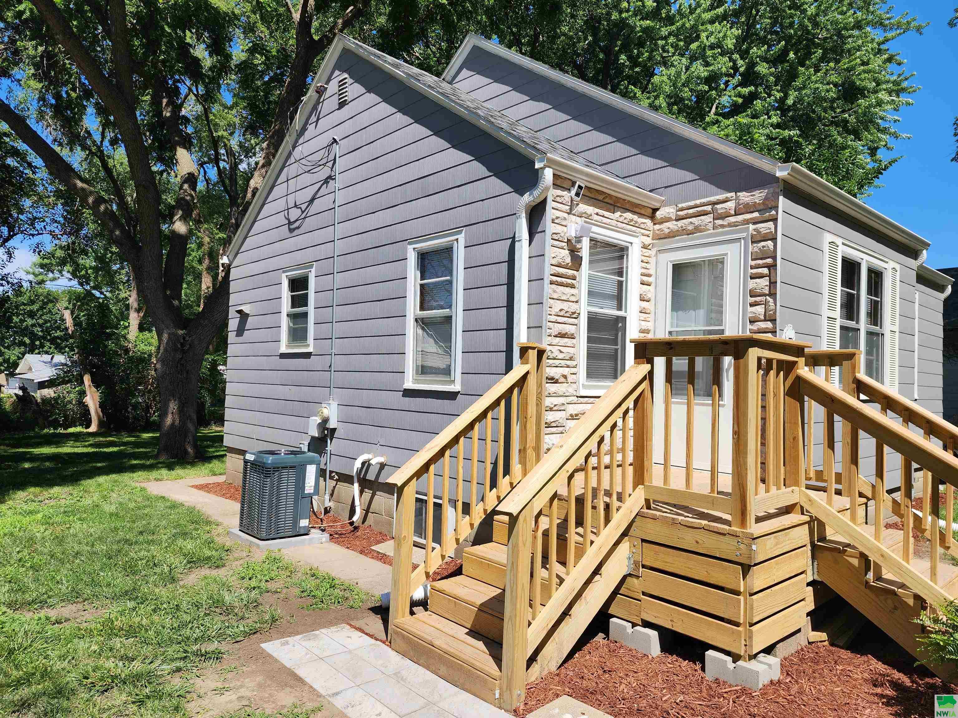 MLS #825324