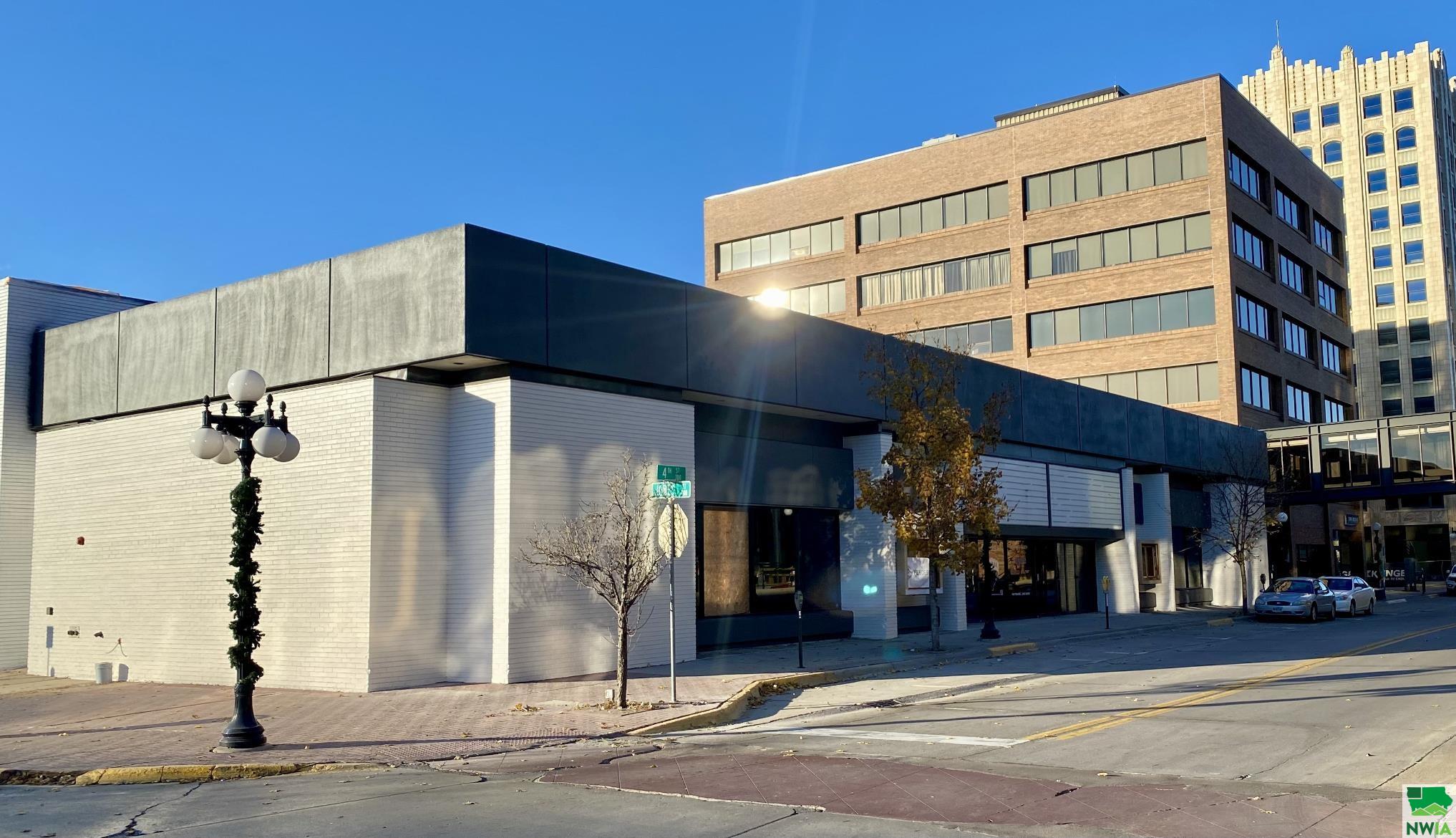 712 4th St. #300, Sioux City, IA 51101 