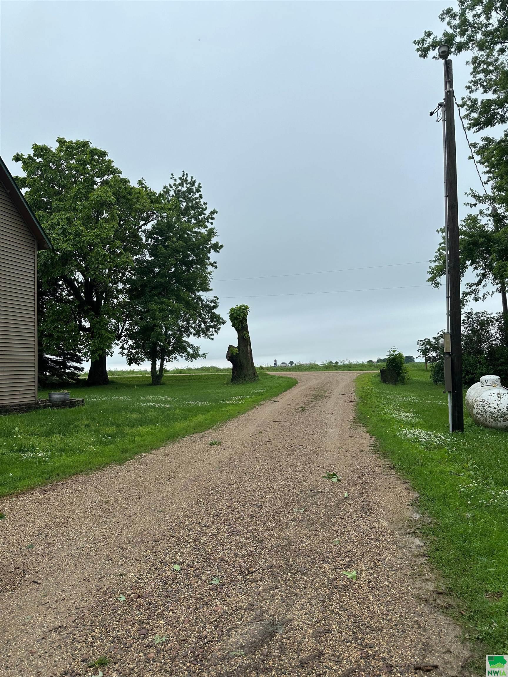 MLS #825352