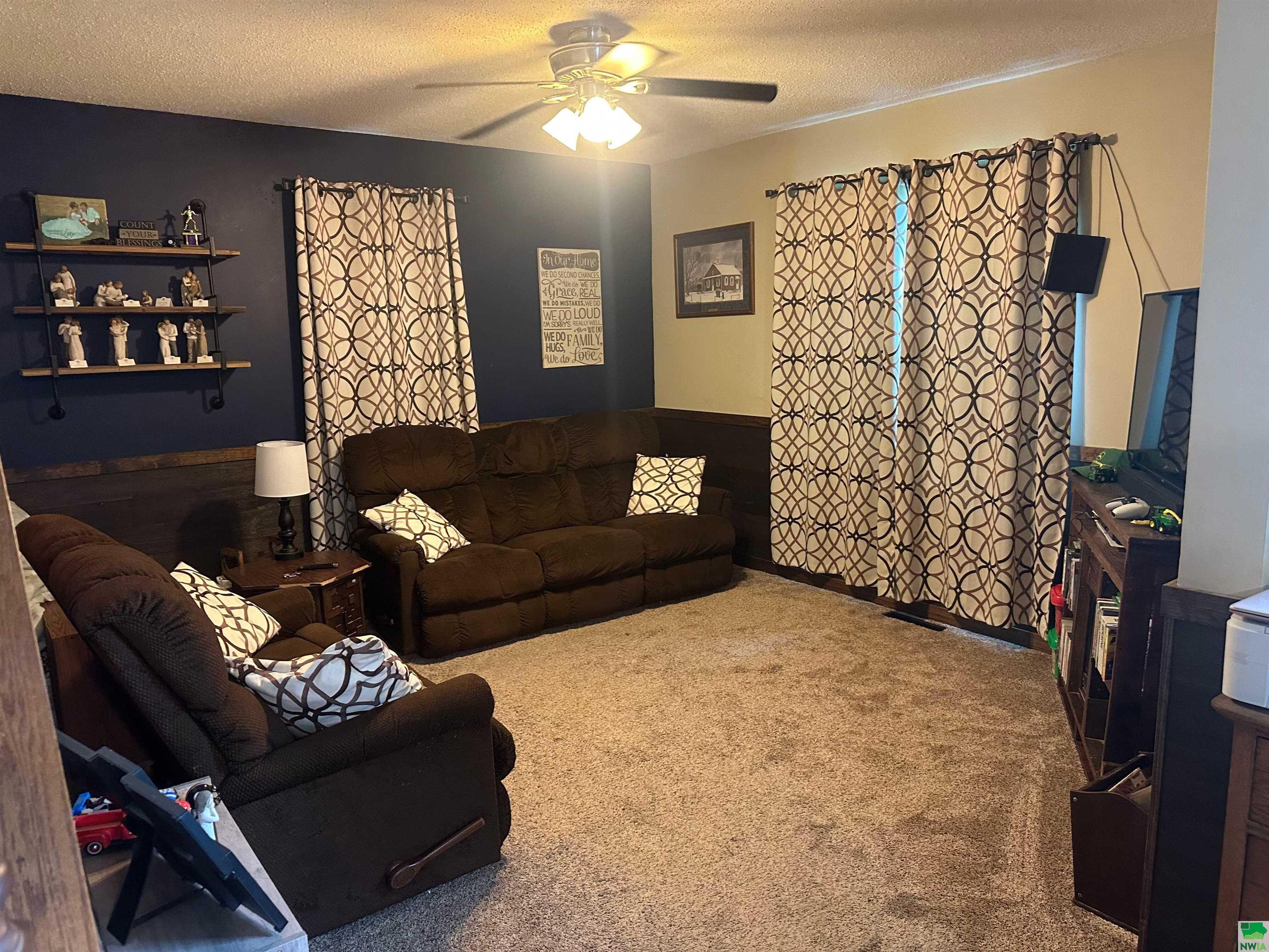 MLS #825352
