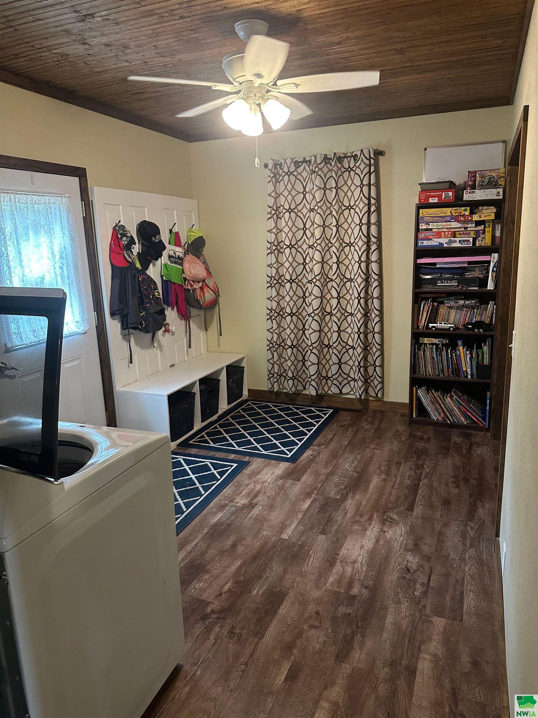 MLS #825352
